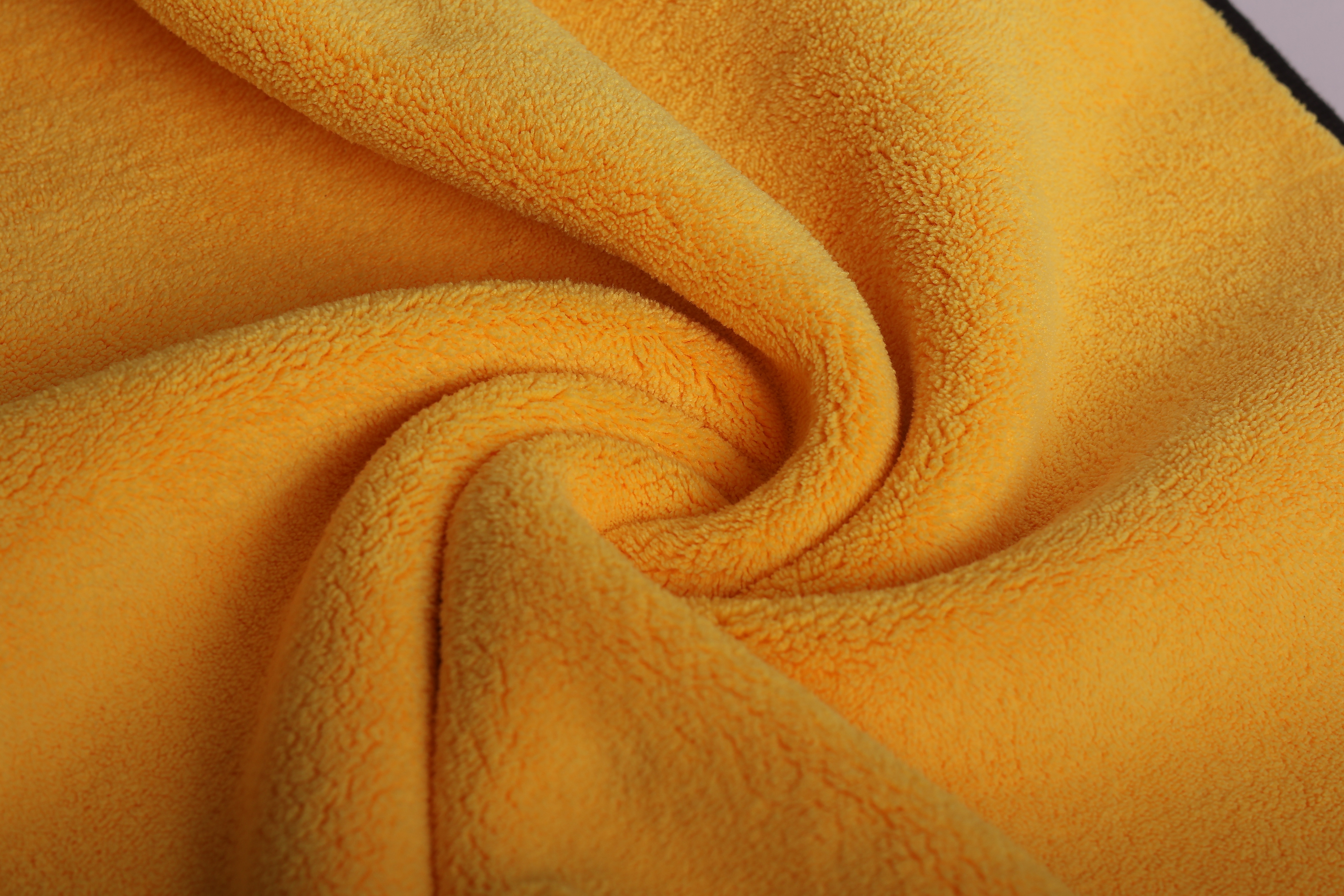 MakerX 800 GSM Professional Microfiber Car Towel (40×40 cm)