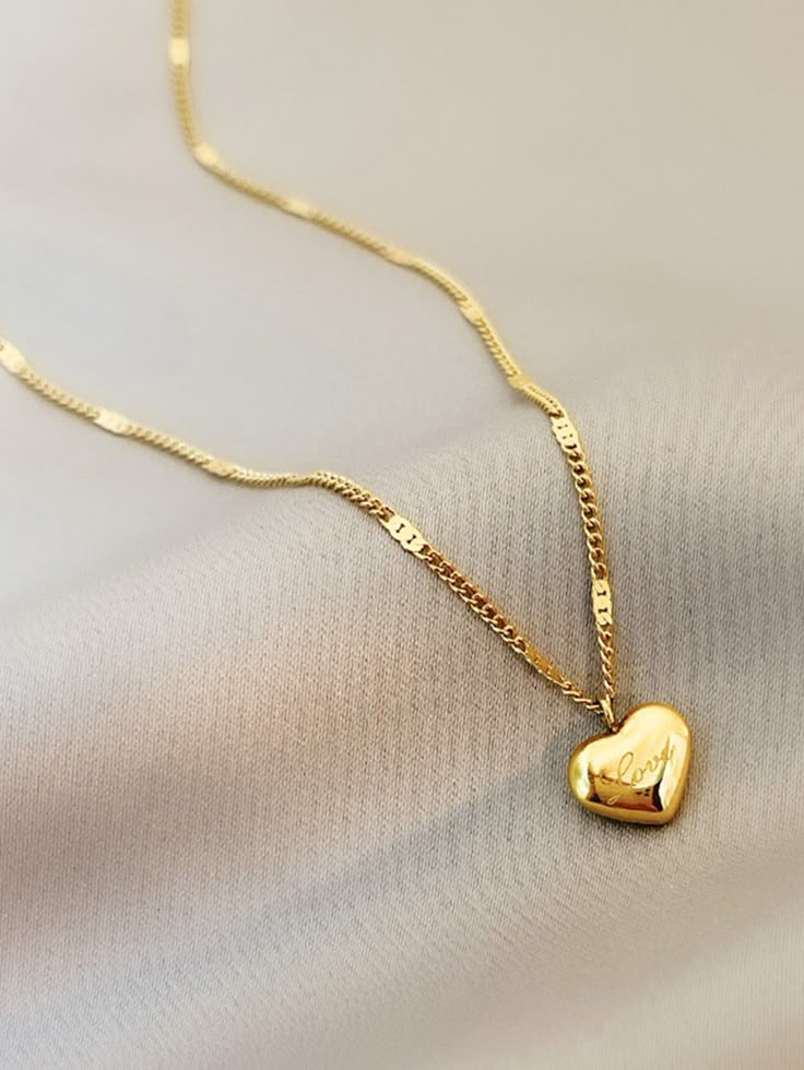 Collar de corazón oro