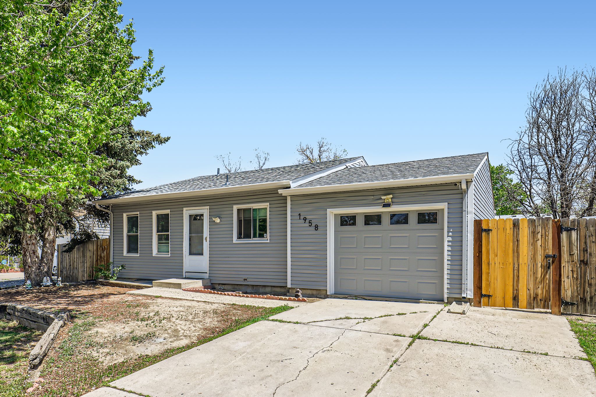 1958 Cathay Court, Aurora, CO 80011