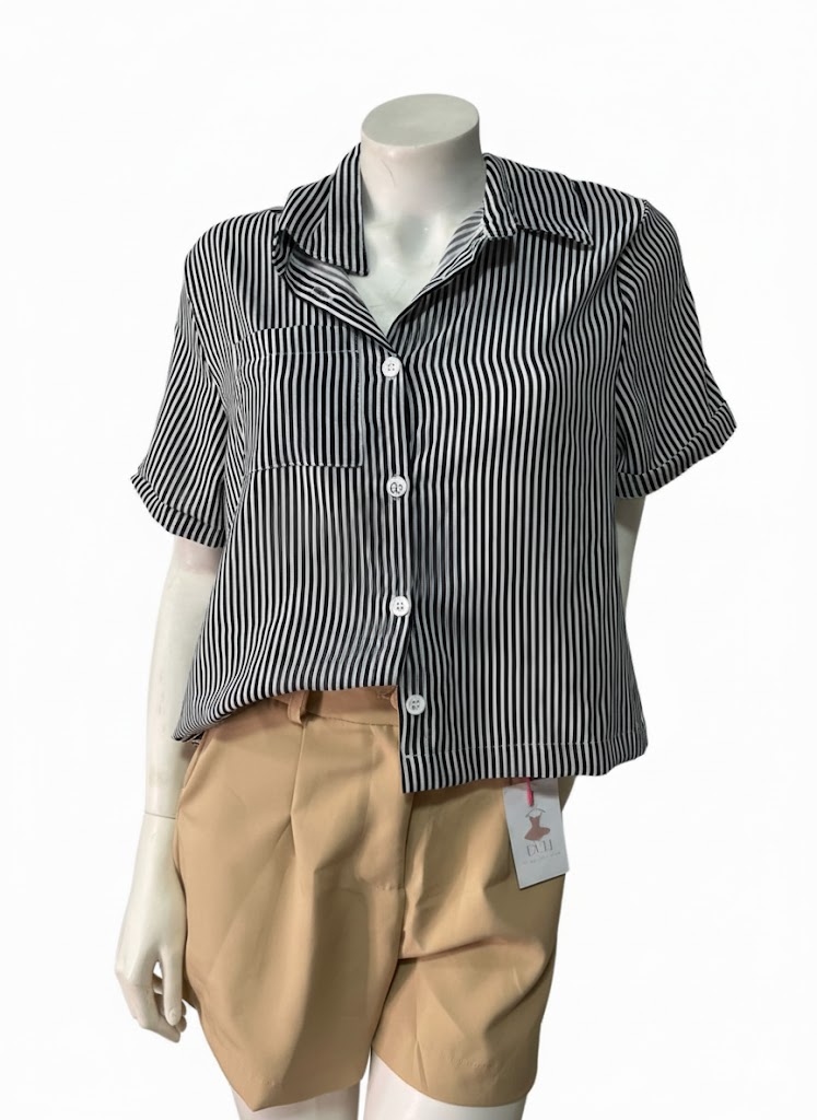 Camisa listrada Preta e Branca 