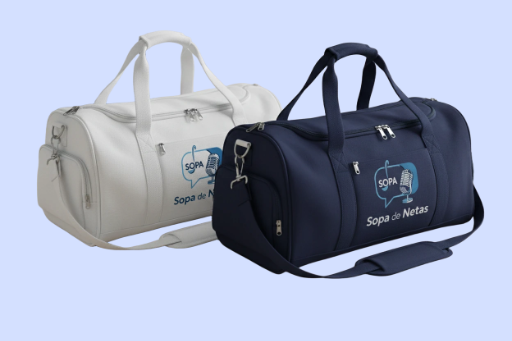 Sopa de Netas Duffle Bags