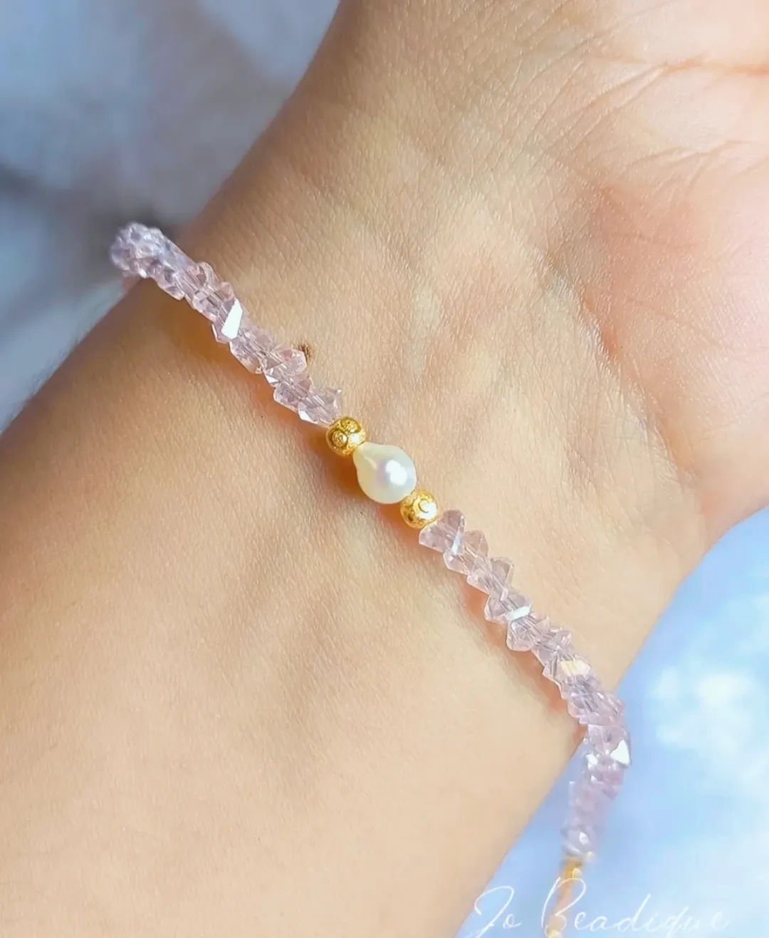 Delicate Rose Uncut Chip Bracelet with Freshwater Pearl & 18k Gold Accents BR1000