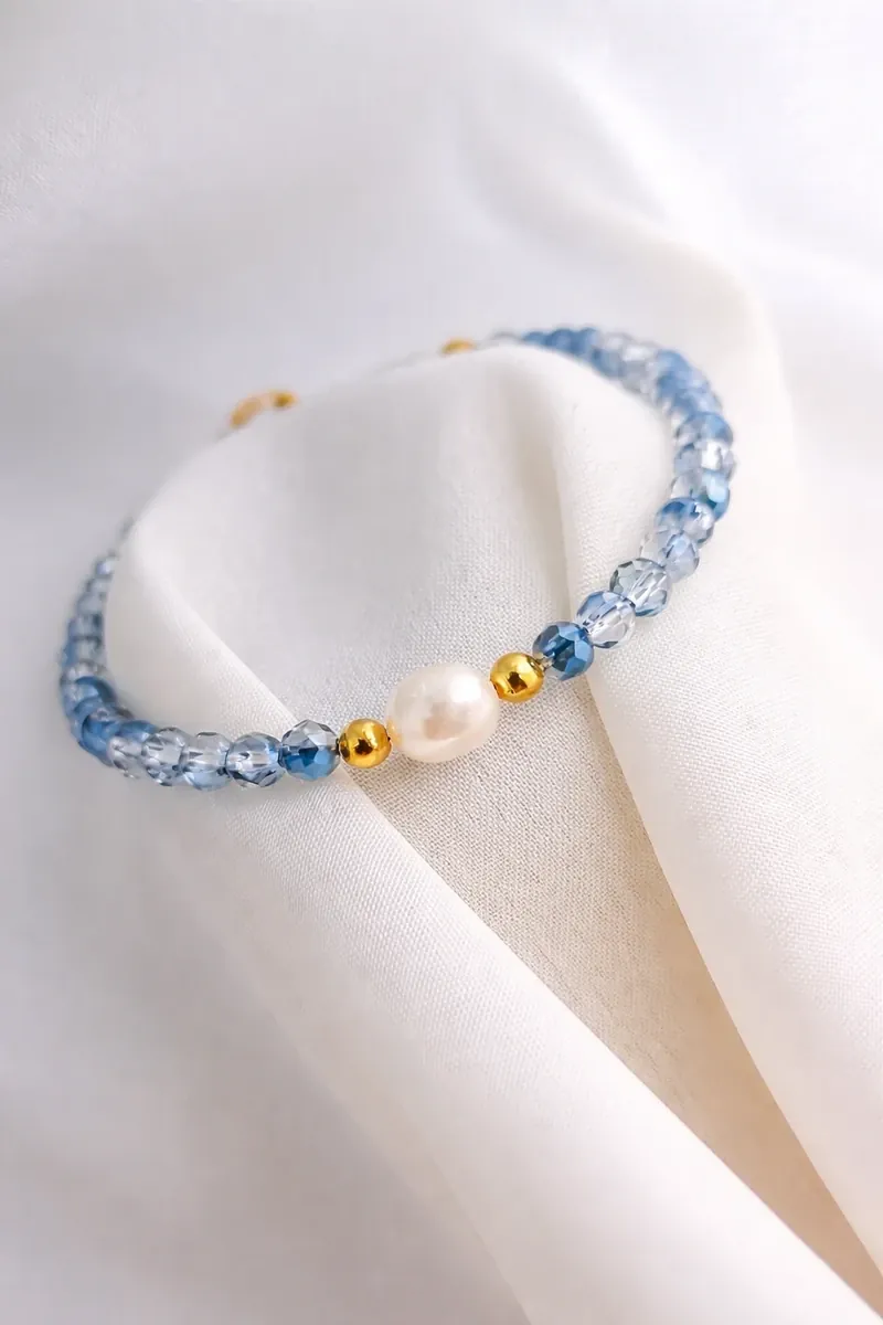 Blue Crystal Fresh Water Pearl Bracelet