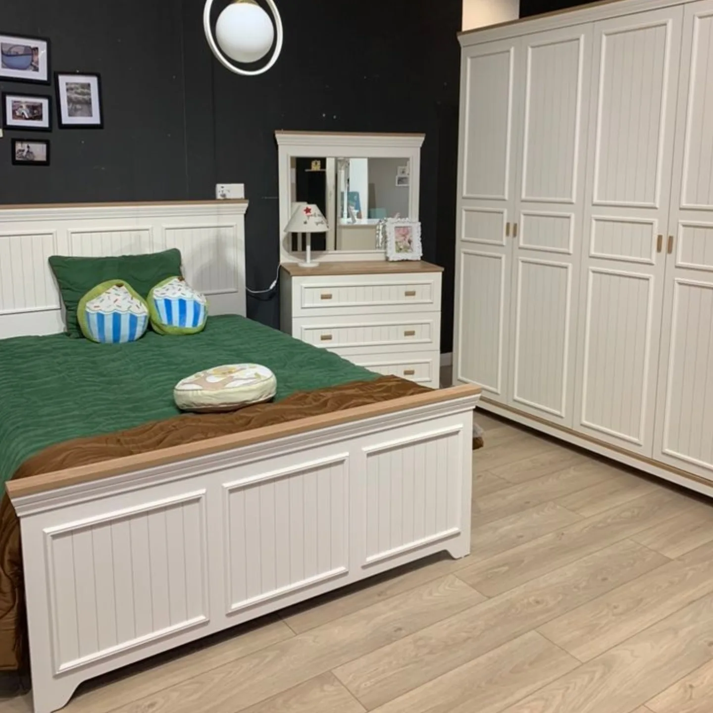 Yataq otağı dəsti