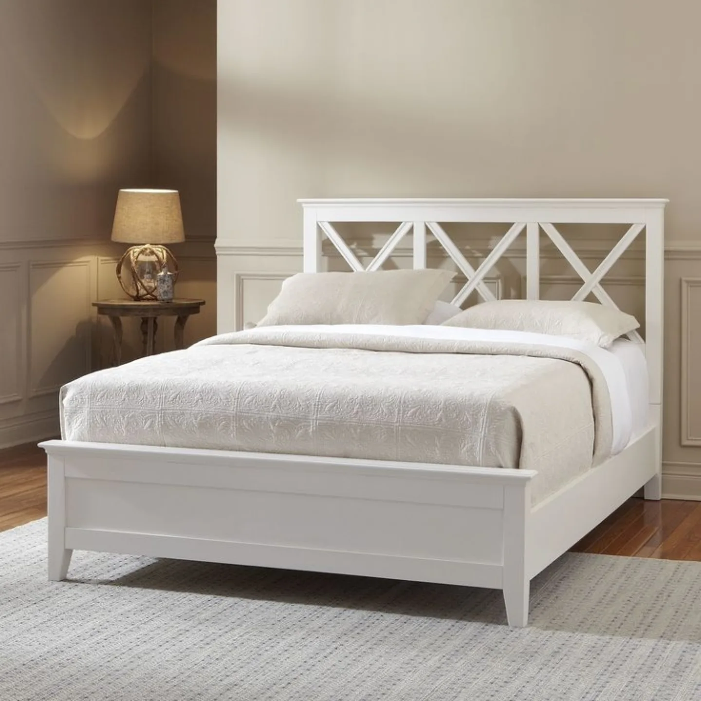 Yataq otağı üçün çarpayı