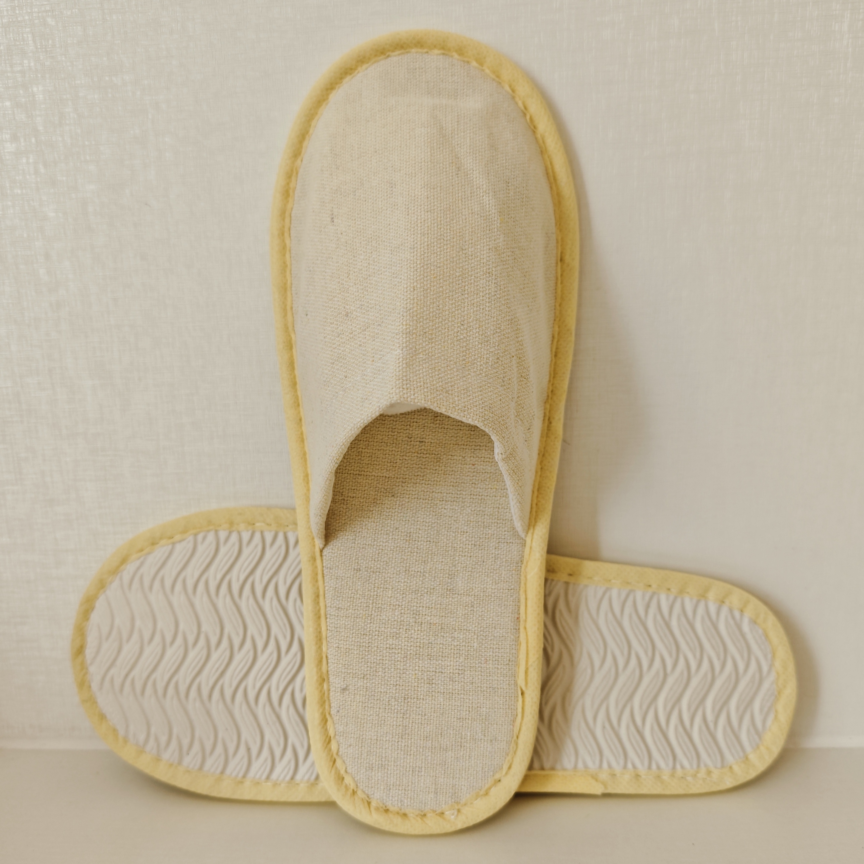 013-Hotel Disposable Slippers