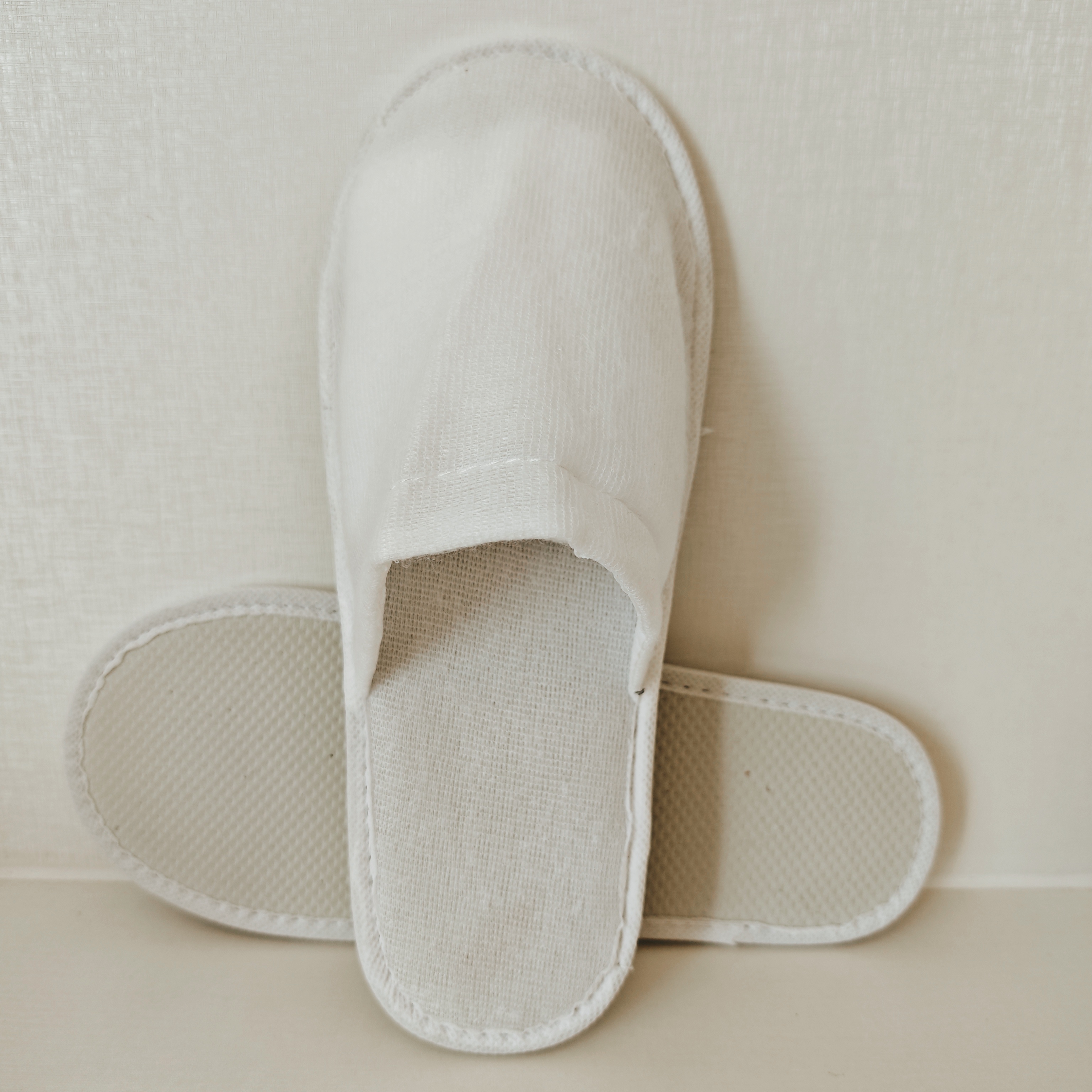 004-Hotel Disposable Slippers