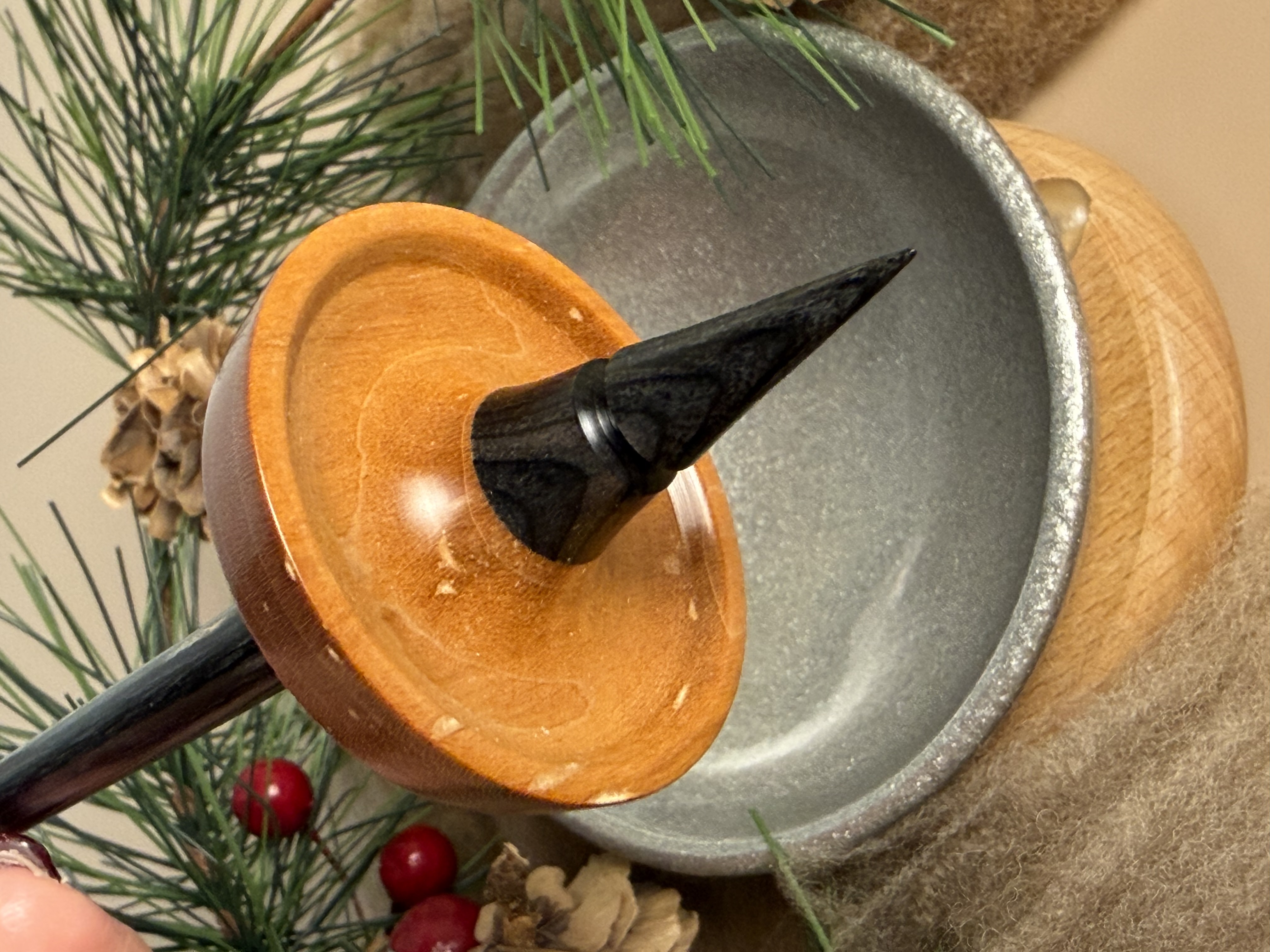 Support Spindle - "Jackie" - Natural