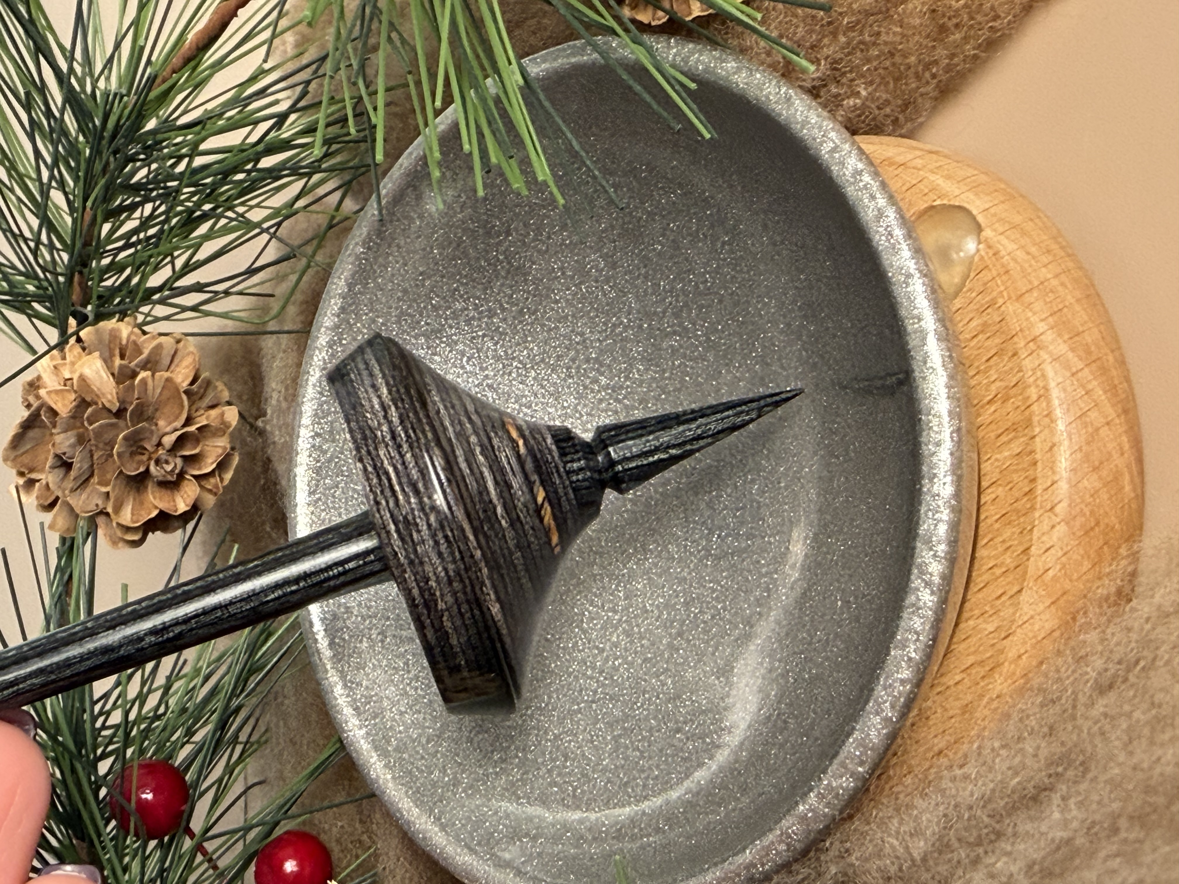 Support Spindle - "Stiletto" - Charcoal