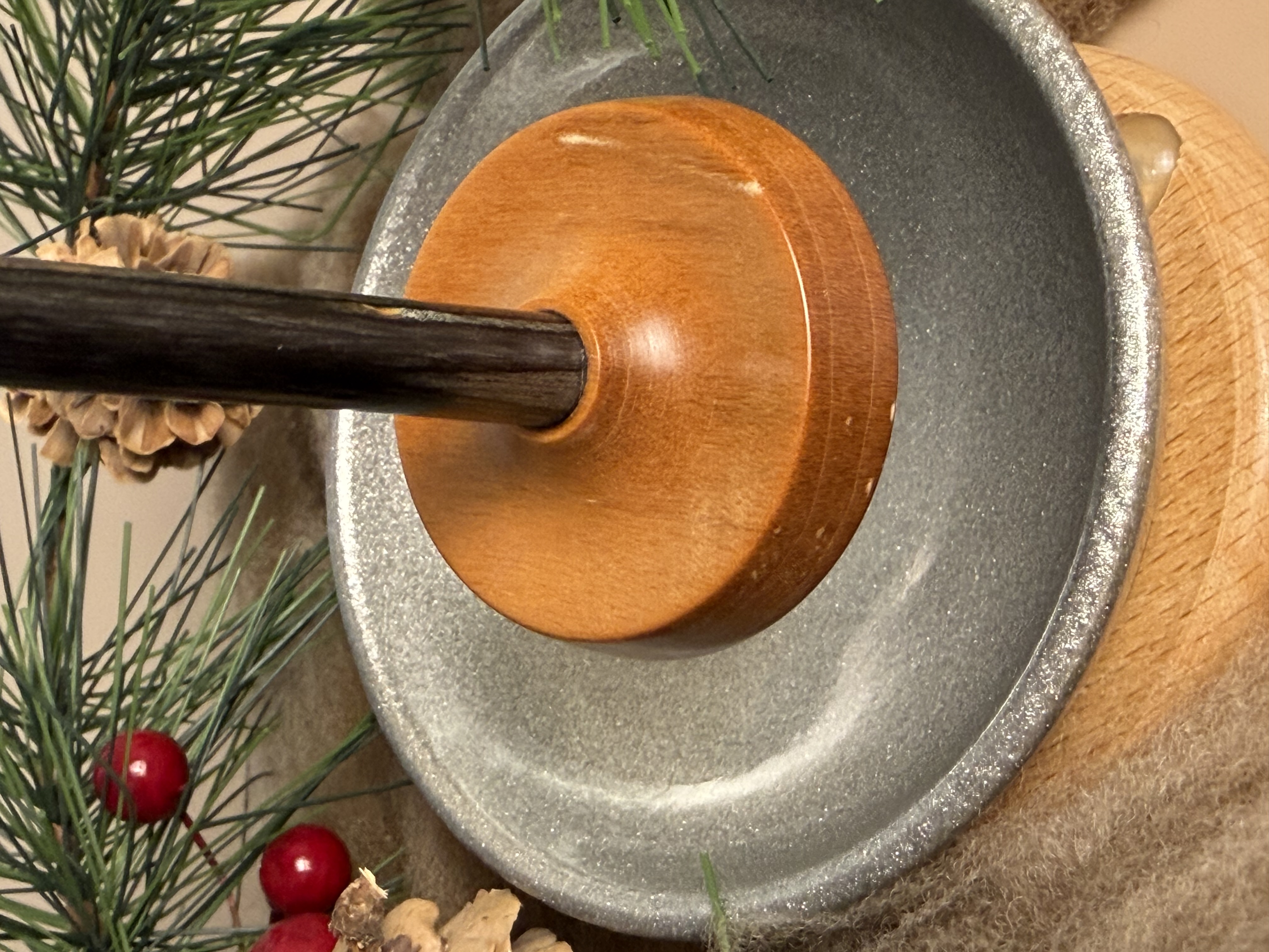 Support Spindle - "Jackie" - Natural