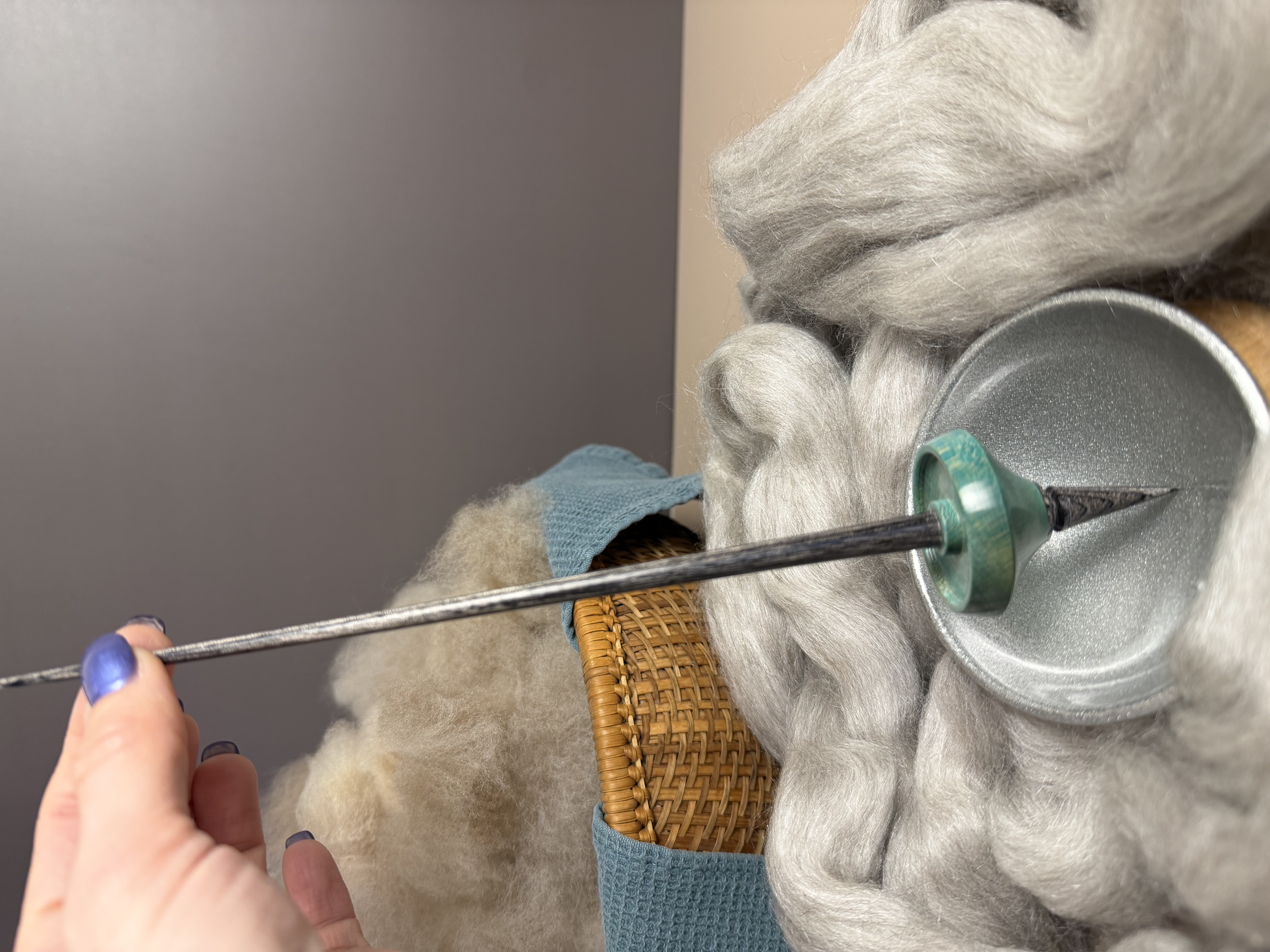 Support Spindle - "Stiletto" - Turquoise Maple