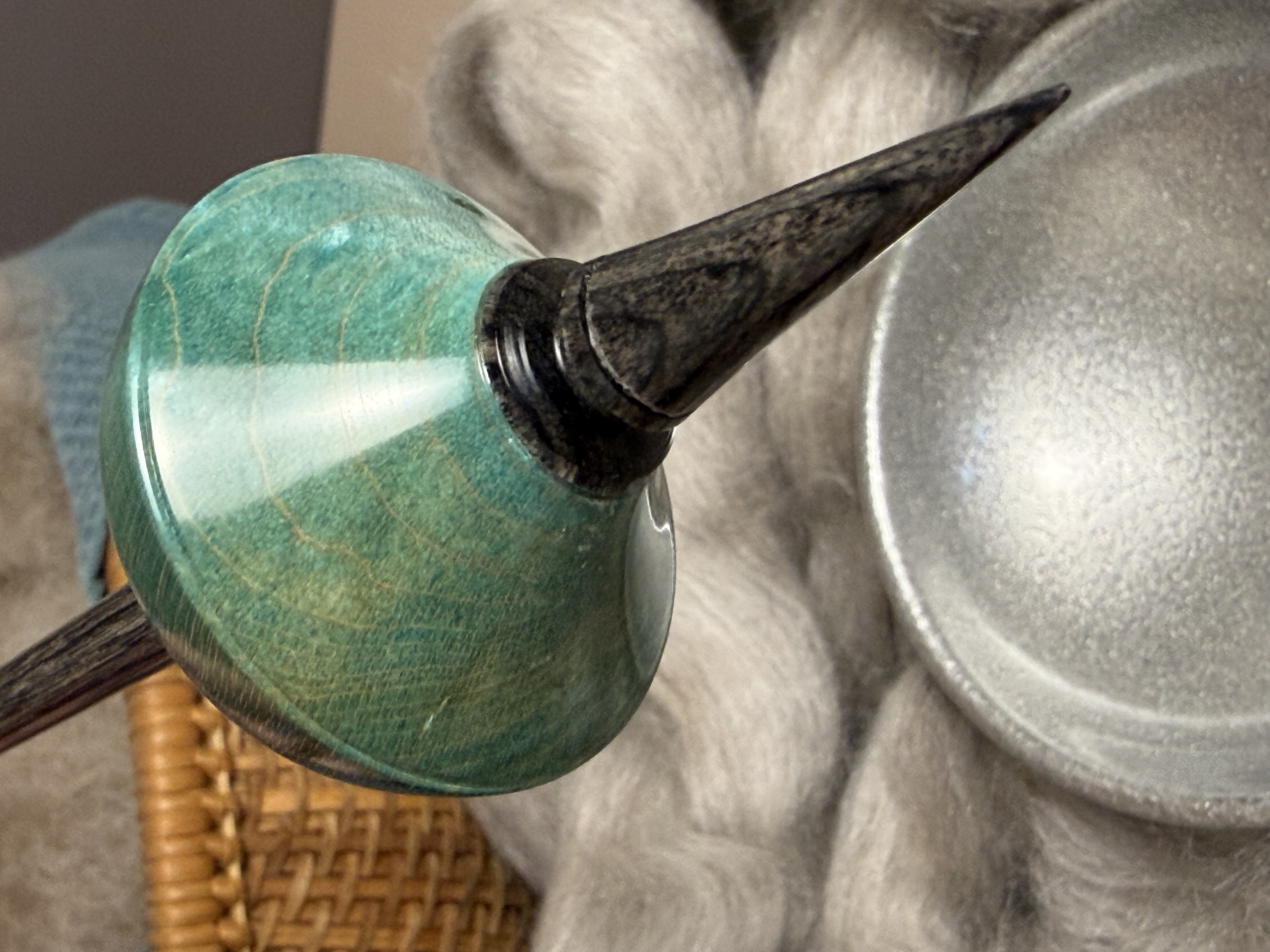 Support Spindle - "Stiletto" - Turquoise Maple