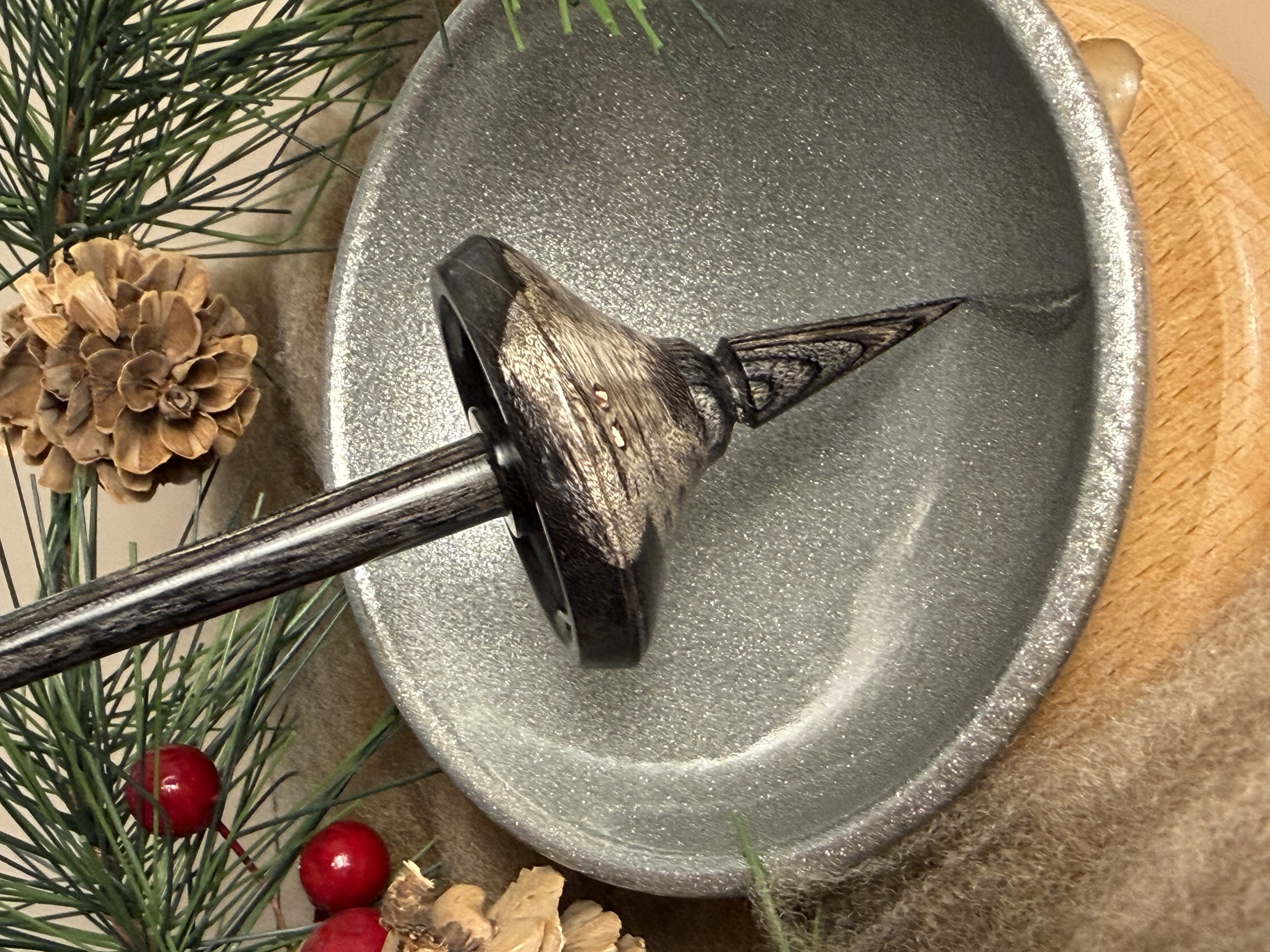 Support Spindle - "Stiletto" - Black