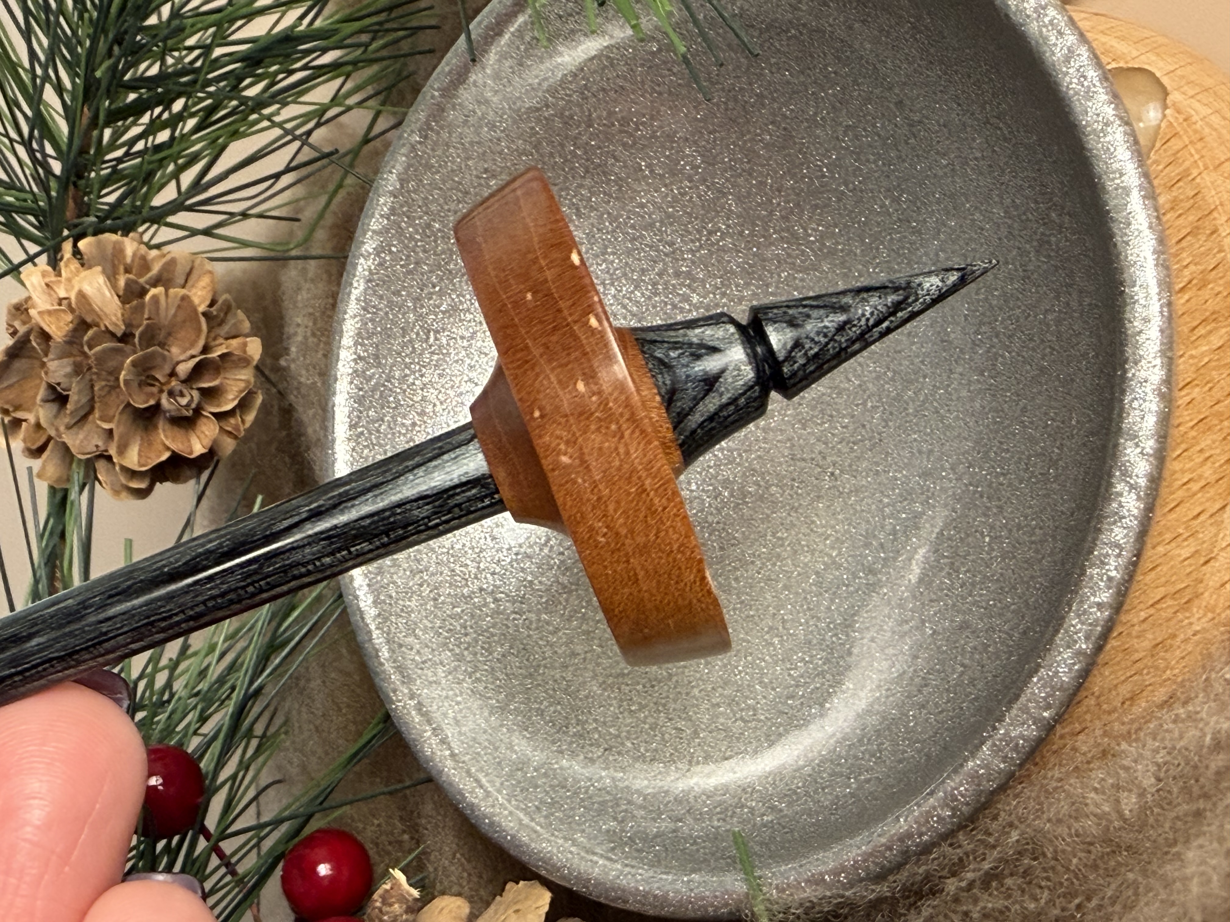 Support Spindle - "Jackie" - Natural