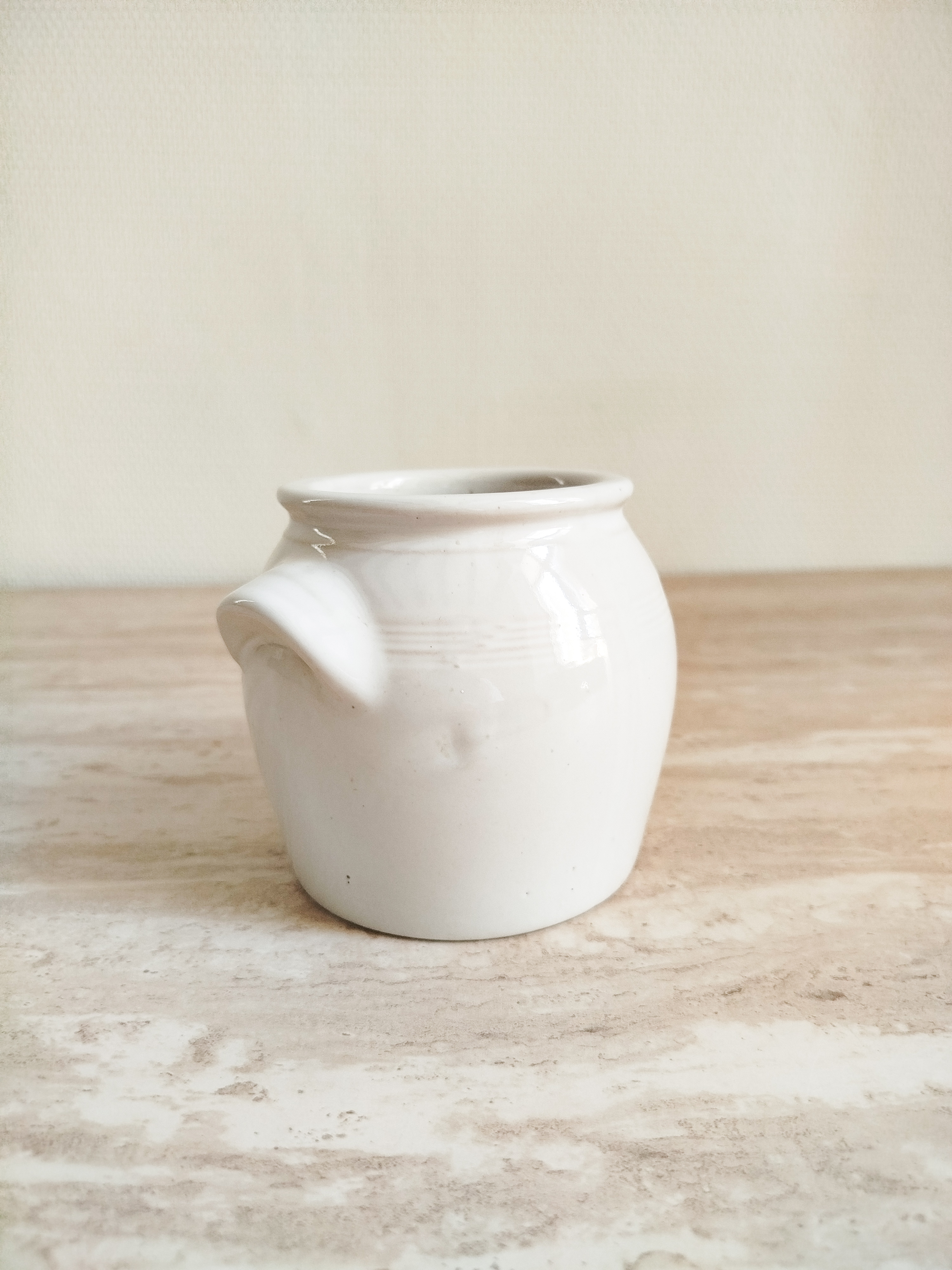 Petit pot en grès 