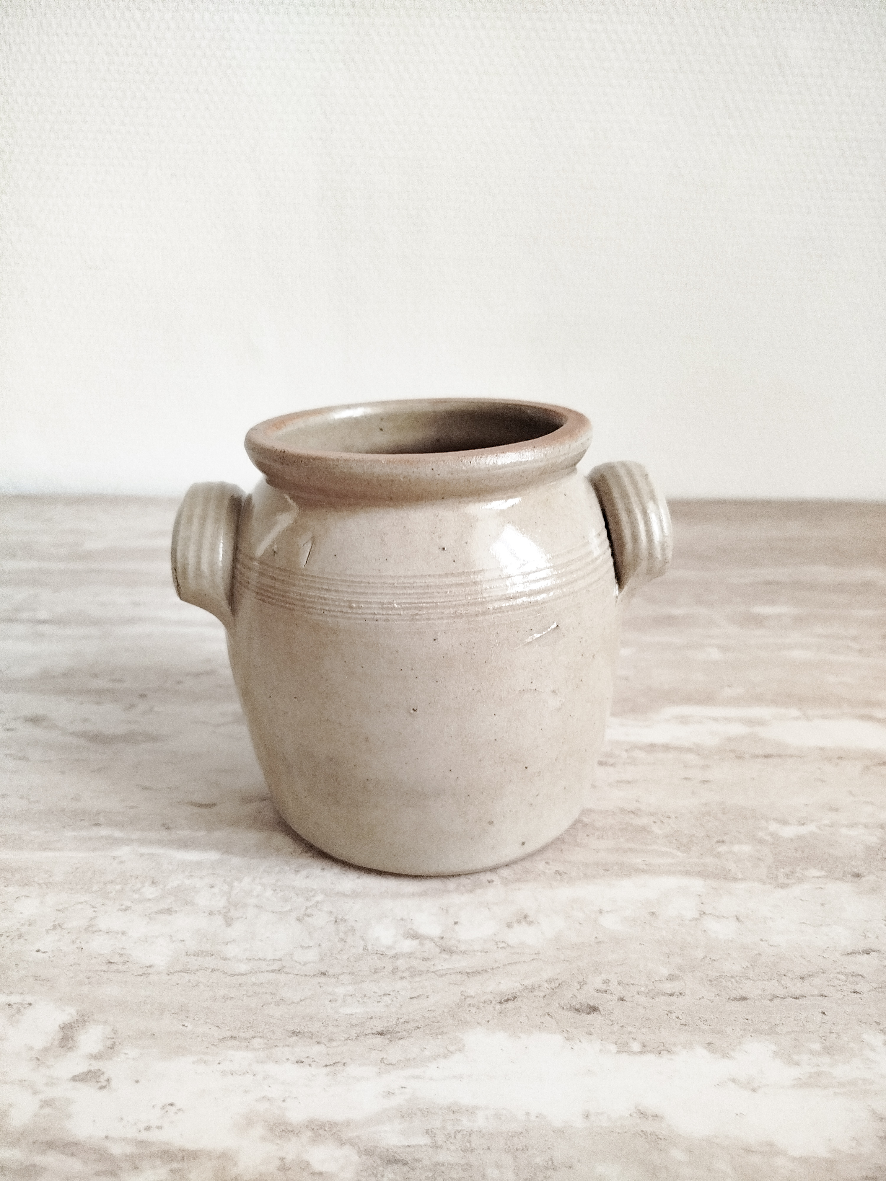 Petit pot en grès "1''