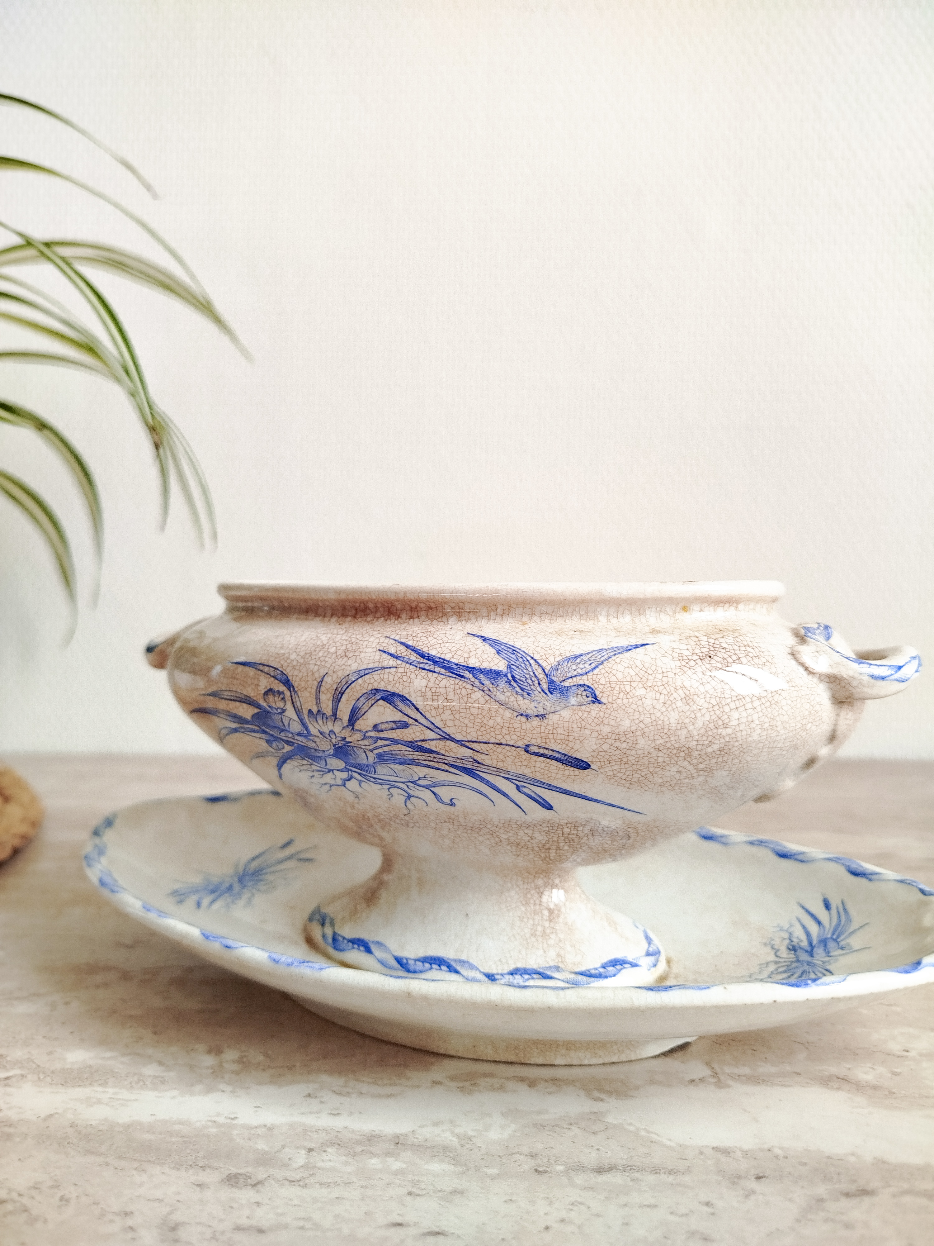 Saucière patinée Choisy le Roi 