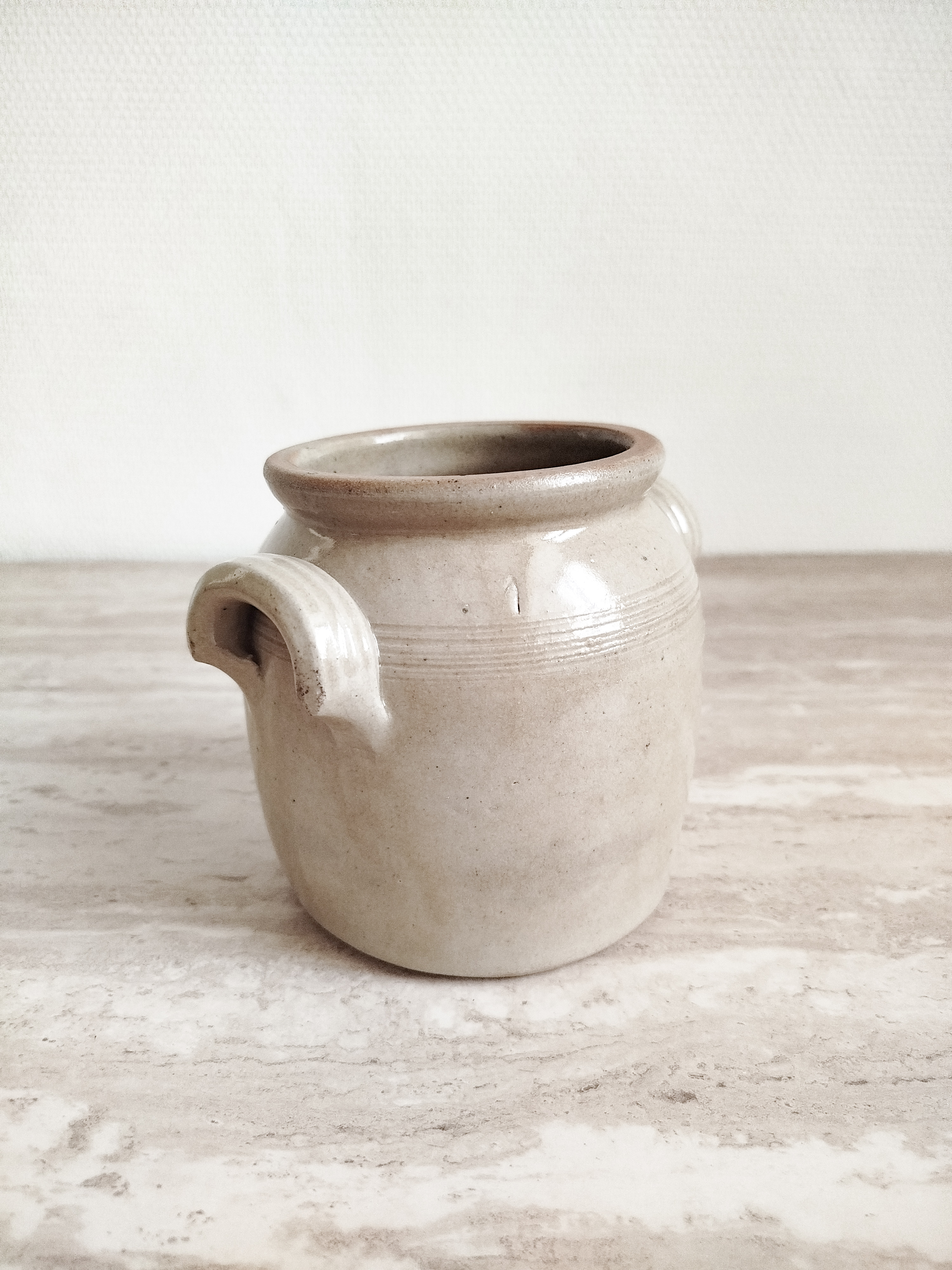 Petit pot en grès "1''
