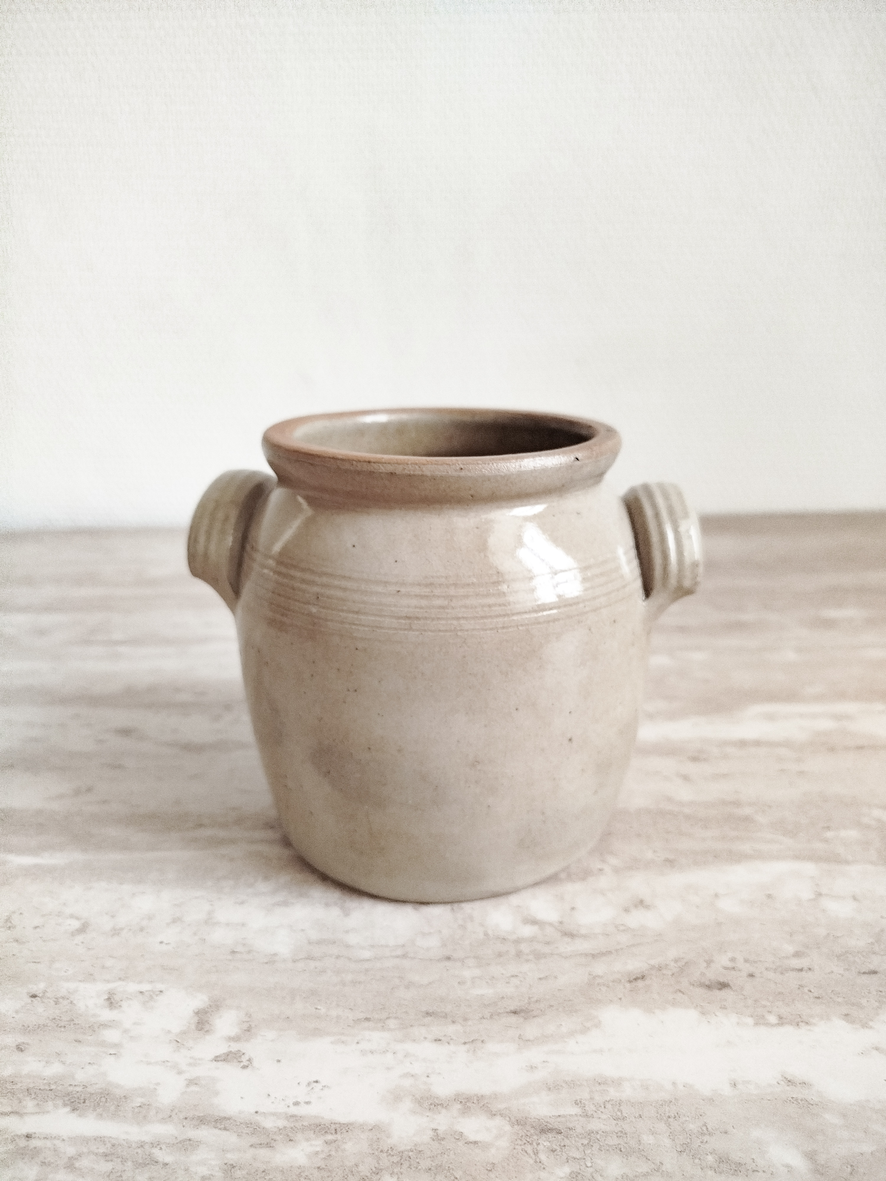 Petit pot en grès "1''