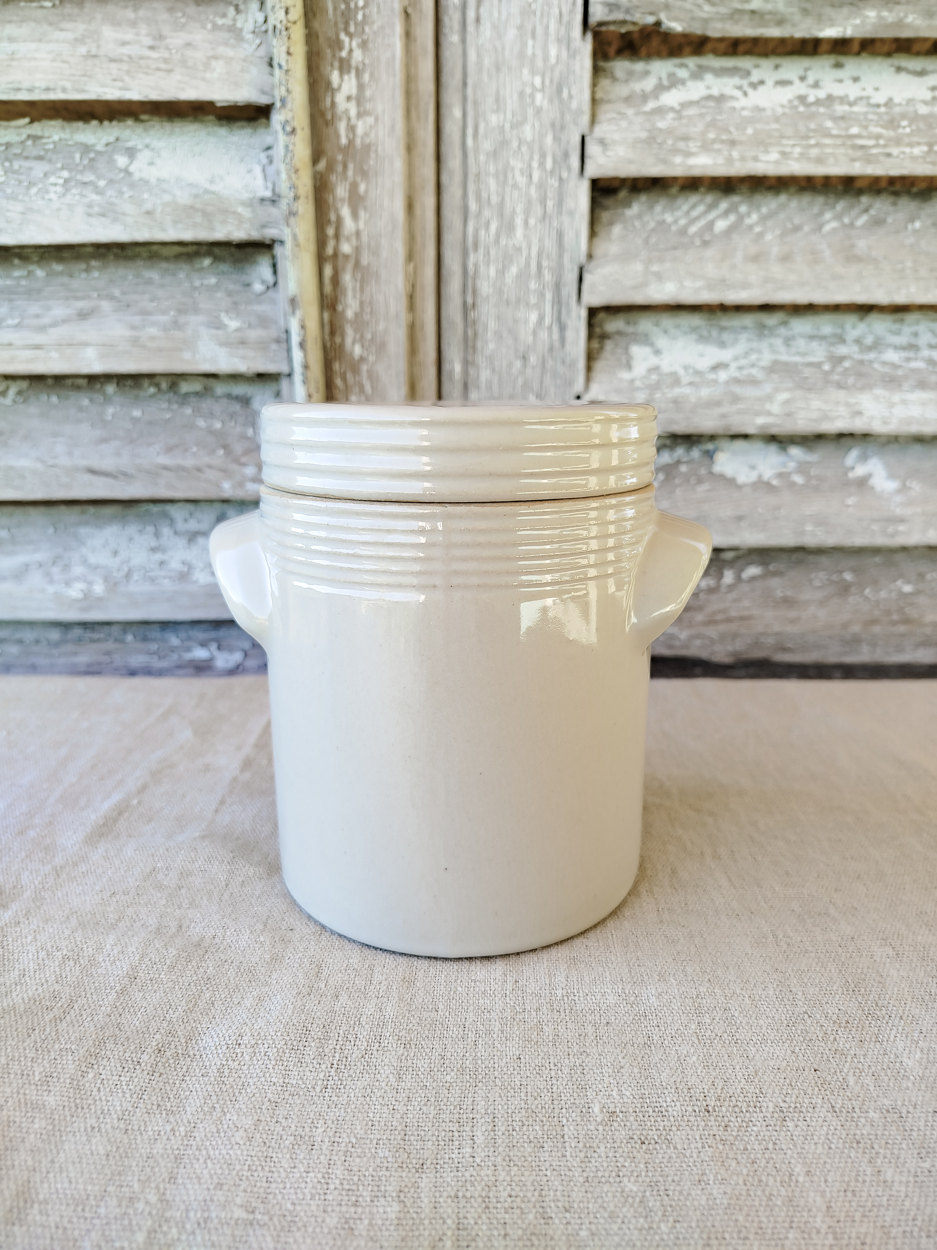 Pot à épices en grès 