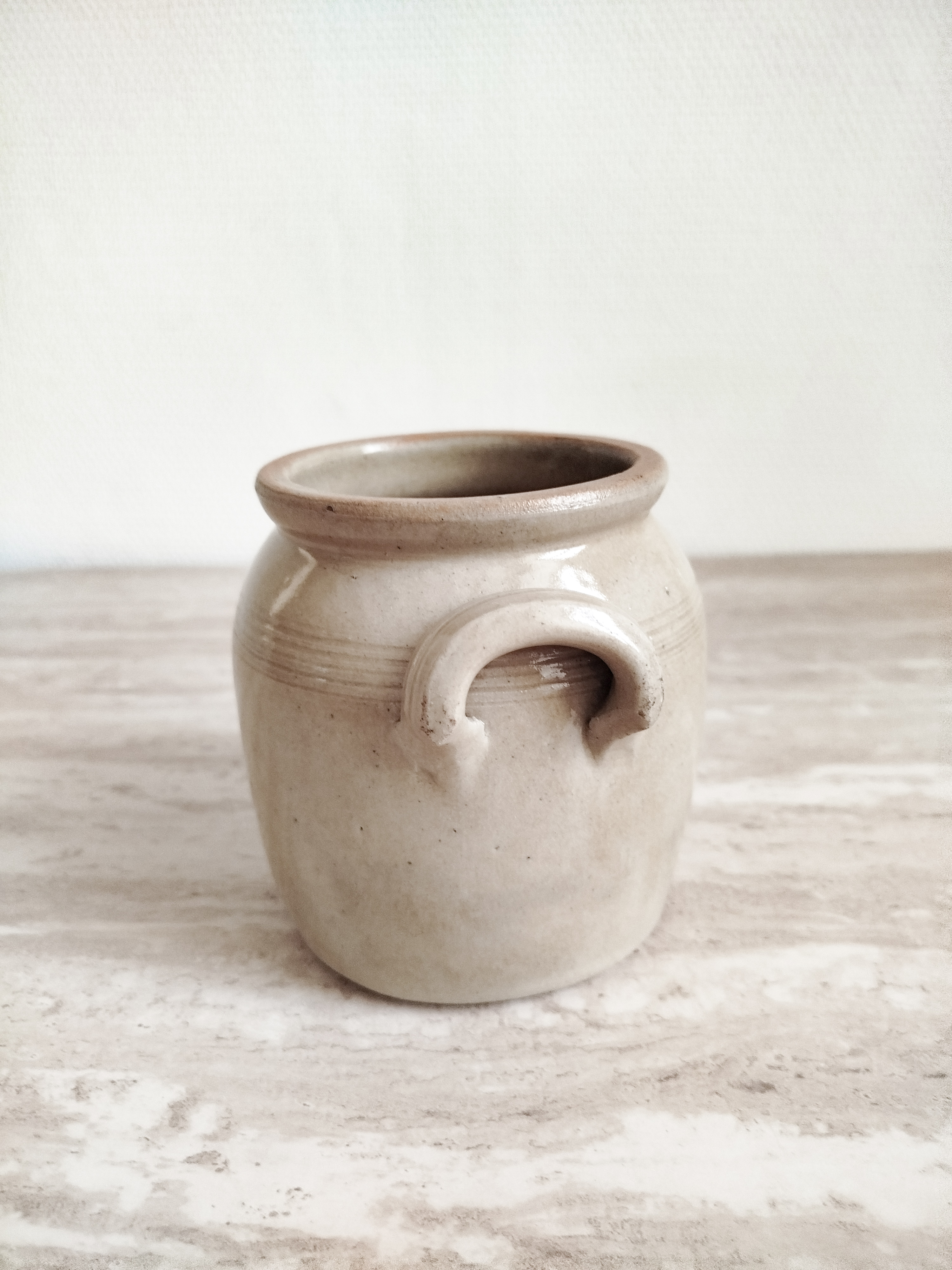 Petit pot en grès "1''
