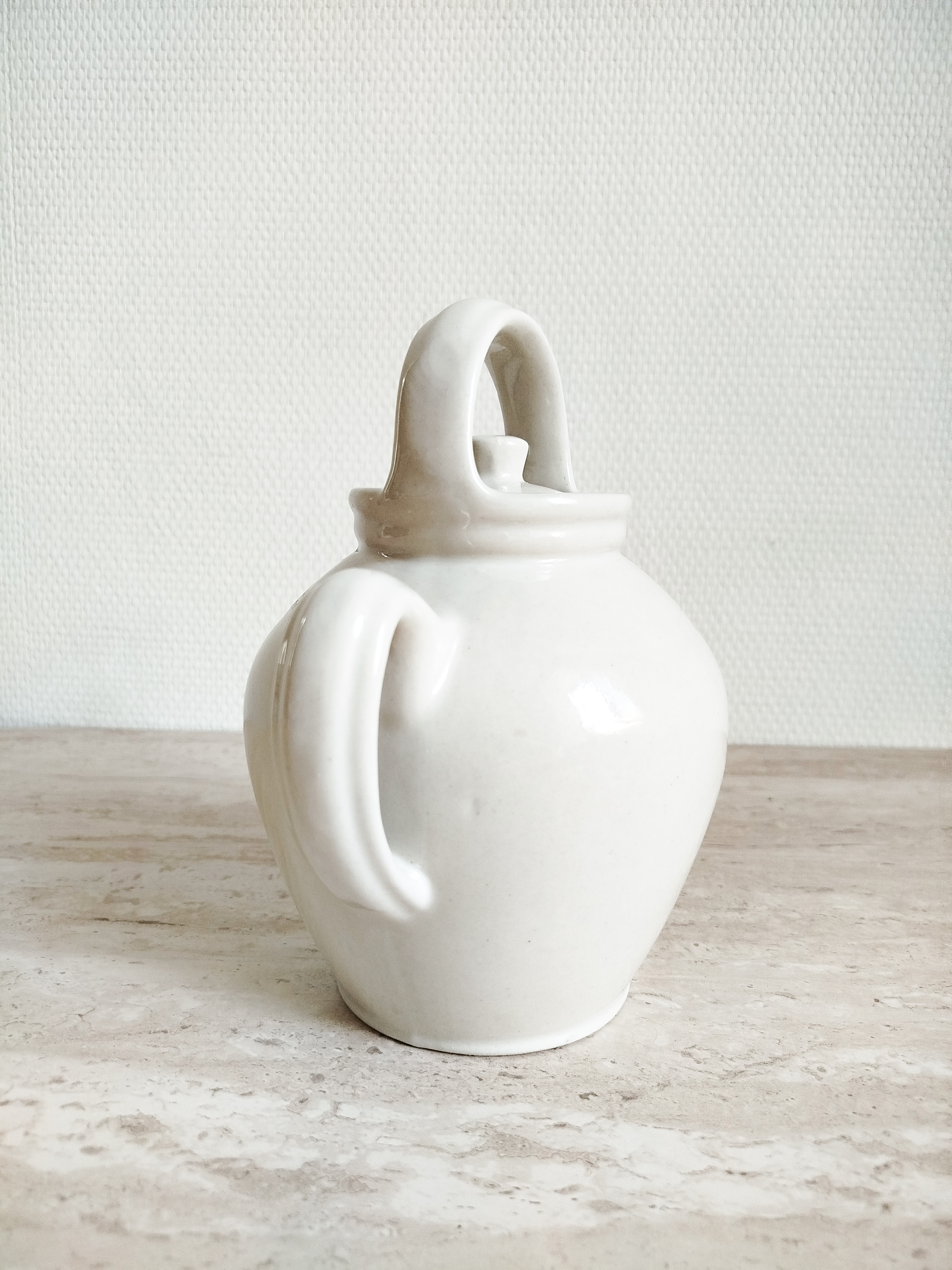 Petite gargoulette en grès 