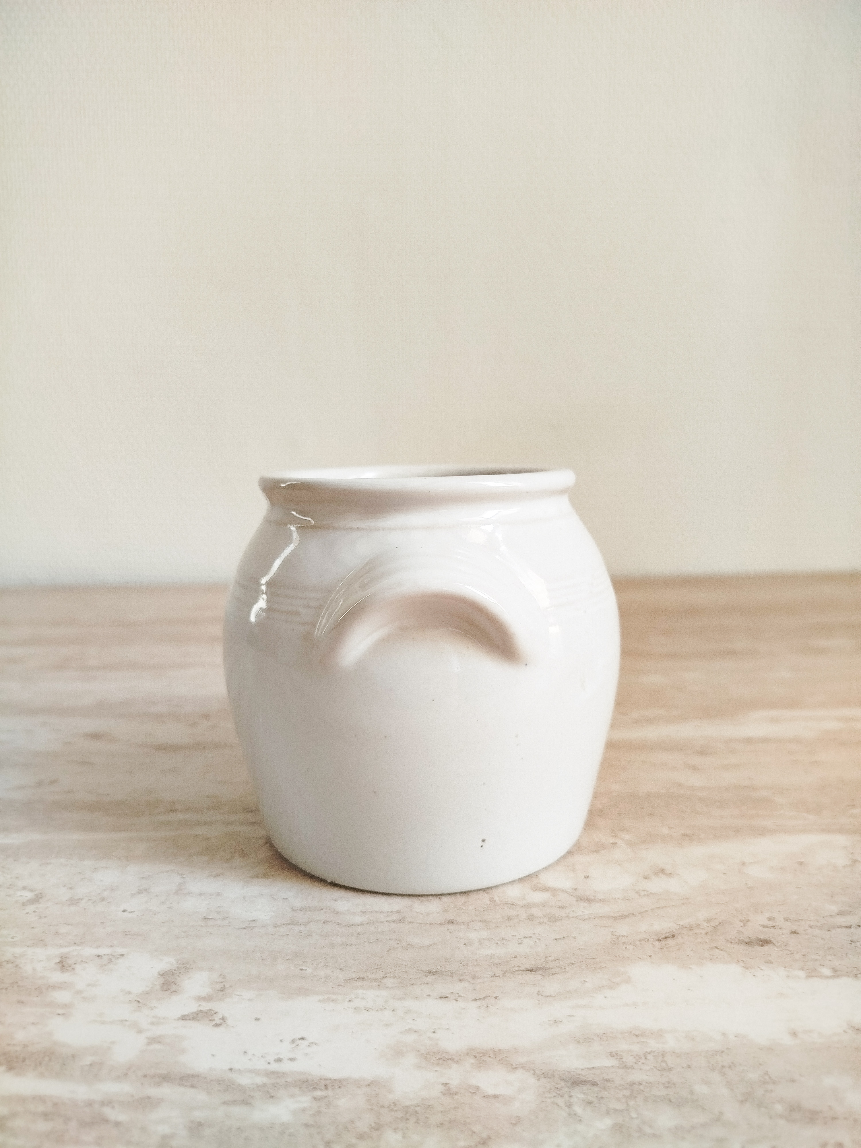 Petit pot en grès 
