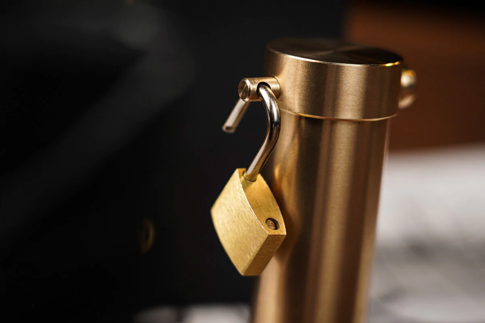 Wonder Tube by TCC Magic