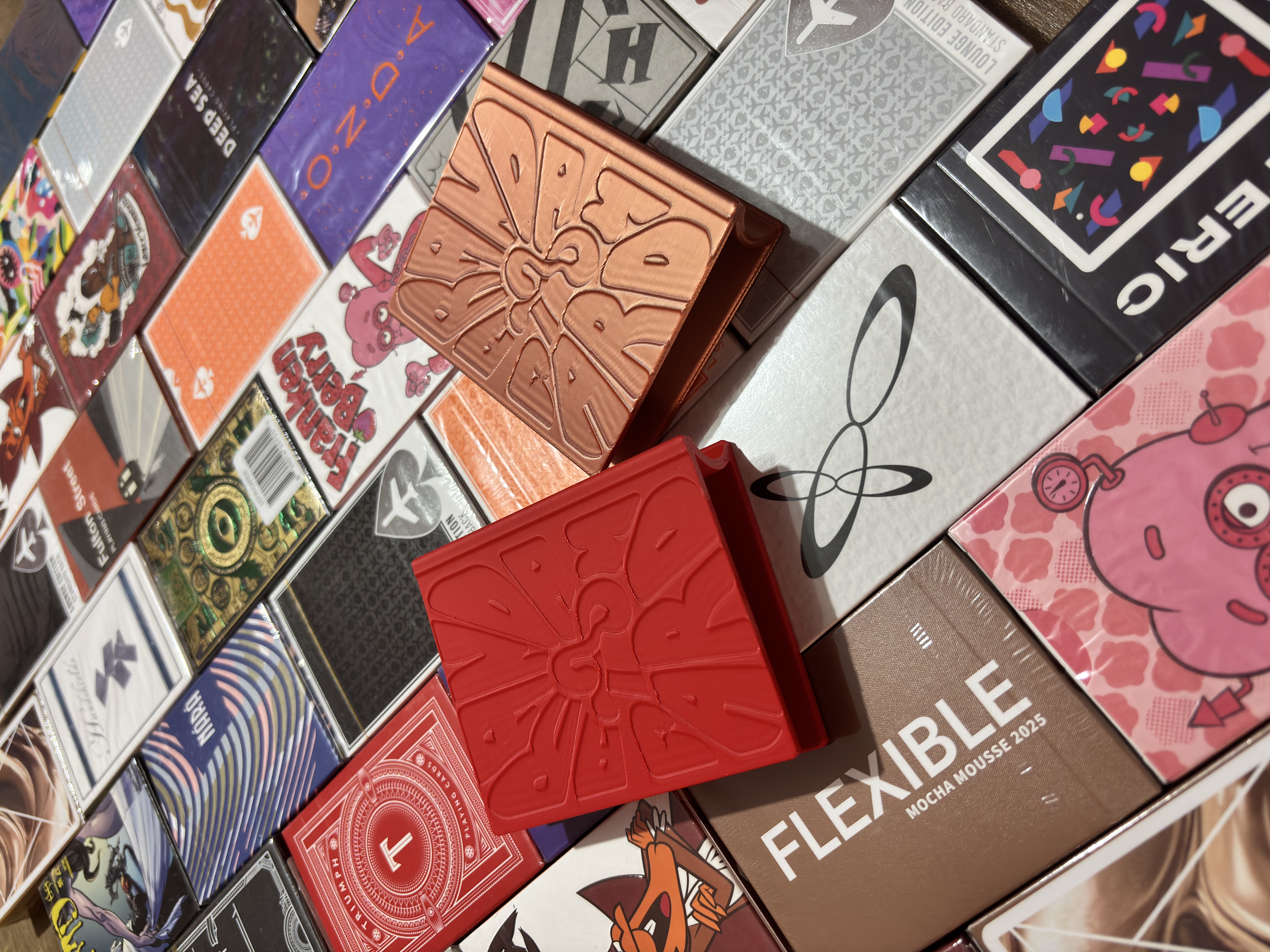 ARANDA CARDS CLIP 3D (Red)