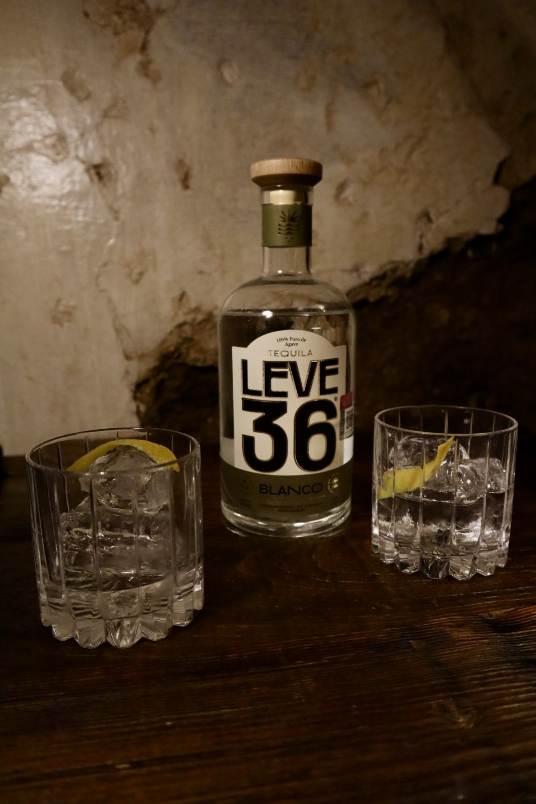 Tequila Leve 36® Blanco 100% Agave 750ml
