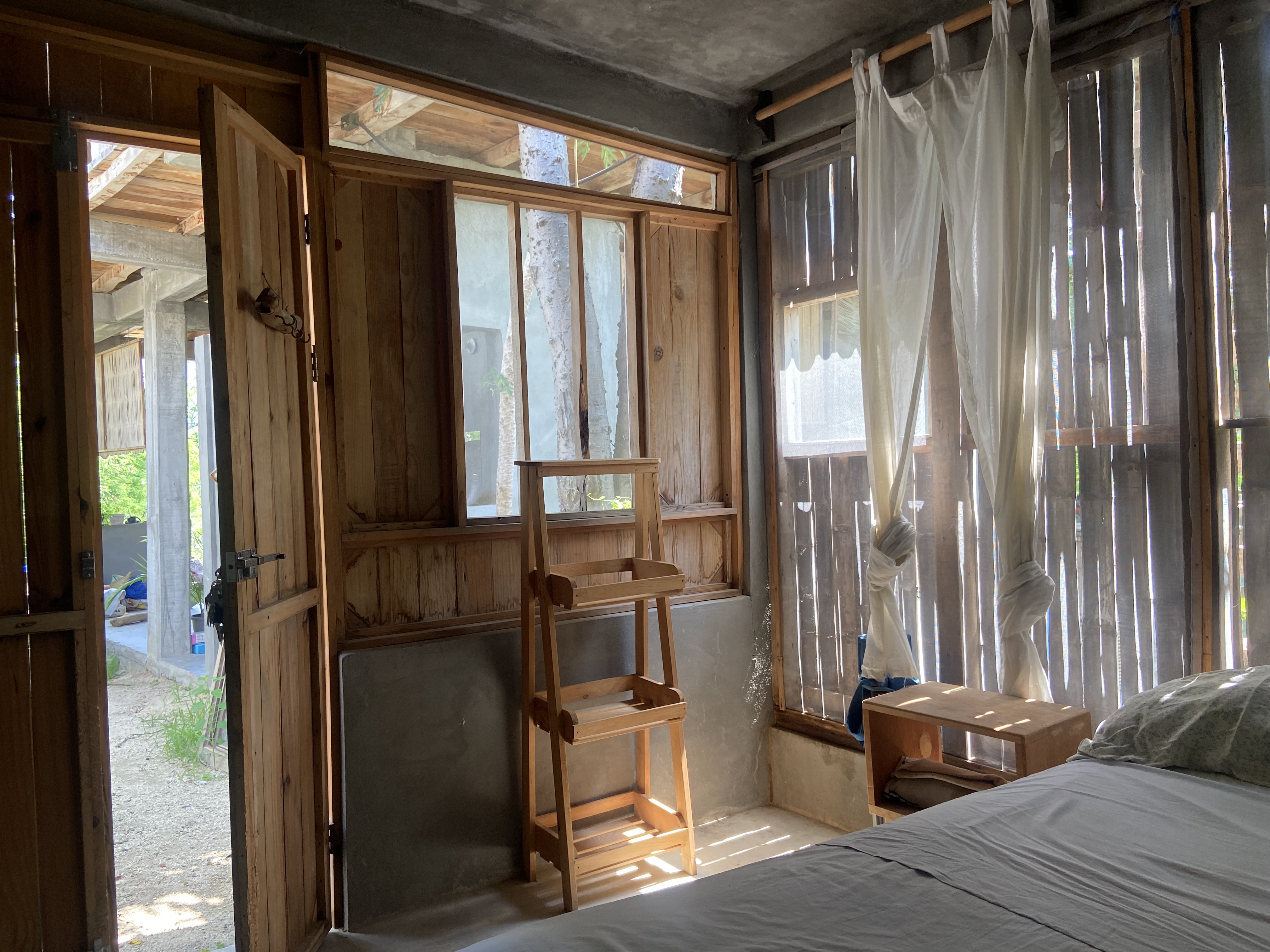 DOUBLE ROOM WITH SHARED BATHROOM