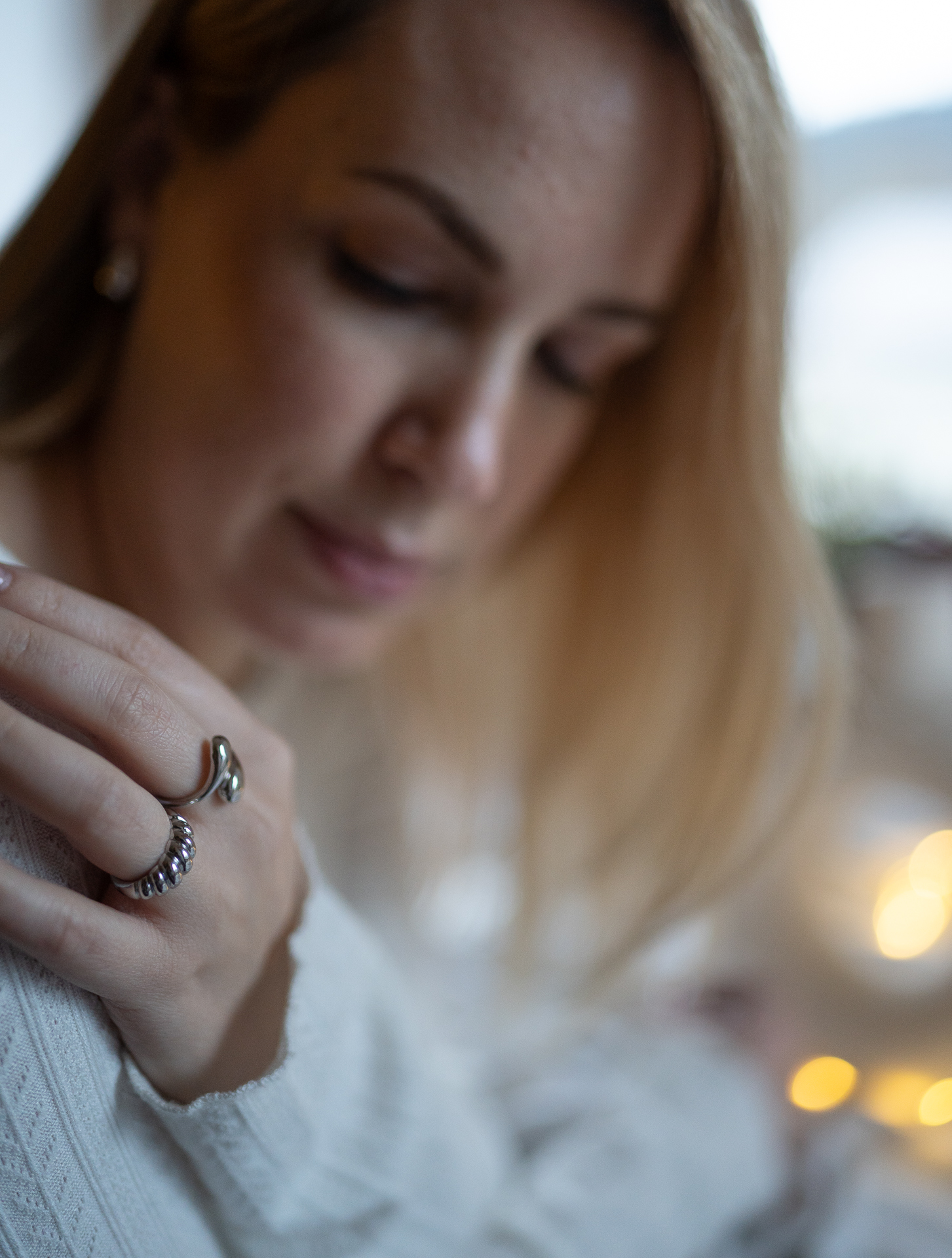 Srebrny pierścionek regulowany Twist Croissant