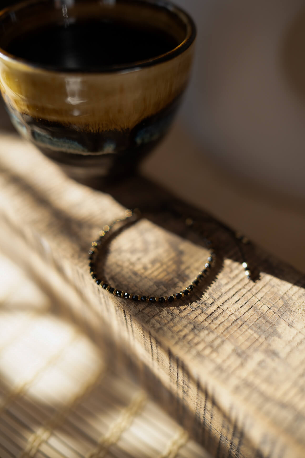 Bransoletka regulowana z czarnymi turmalinami