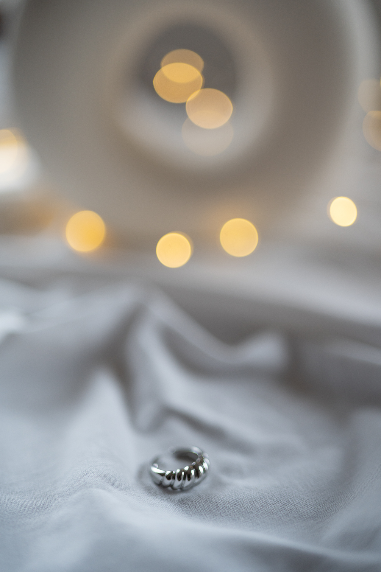 Srebrny pierścionek regulowany Twist Croissant