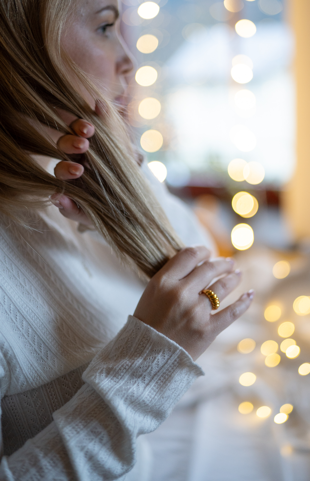 Złoty pierścionek regulowany Twist Croissant