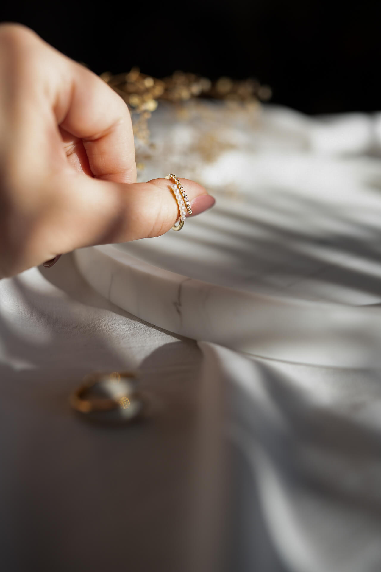 Złoty pierścionek regulowany Pearl Dust