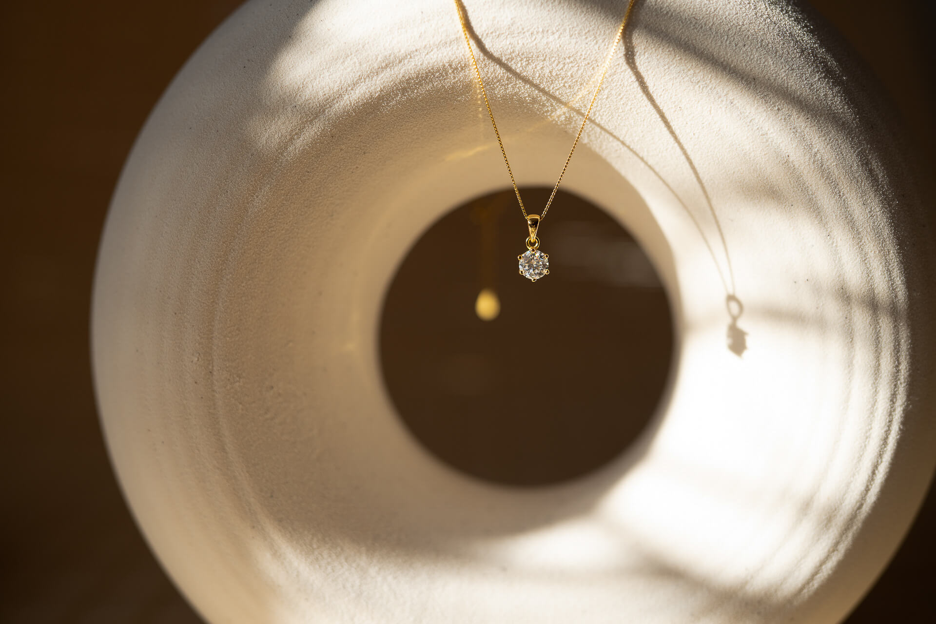 Złoty naszyjnik z moissanitem 1ct