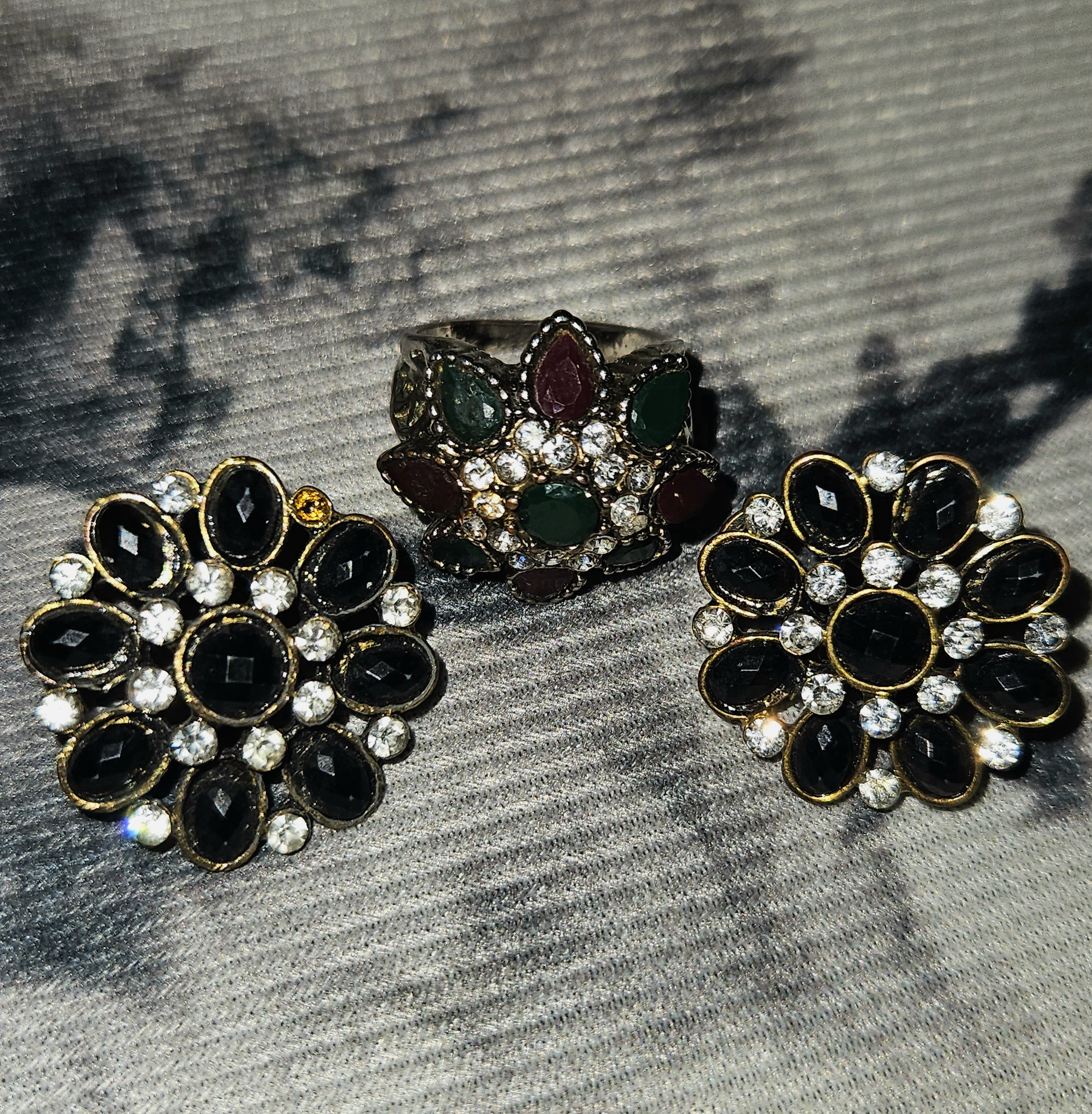 Noor-e-Gulshan – Black & Multicolor Floral Jewelry Set