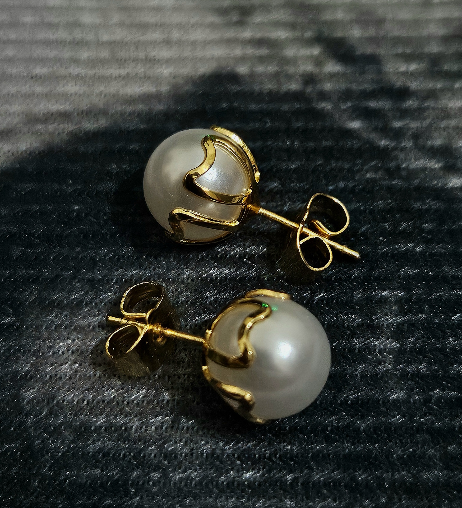 Classic Pearl Stud Earrings