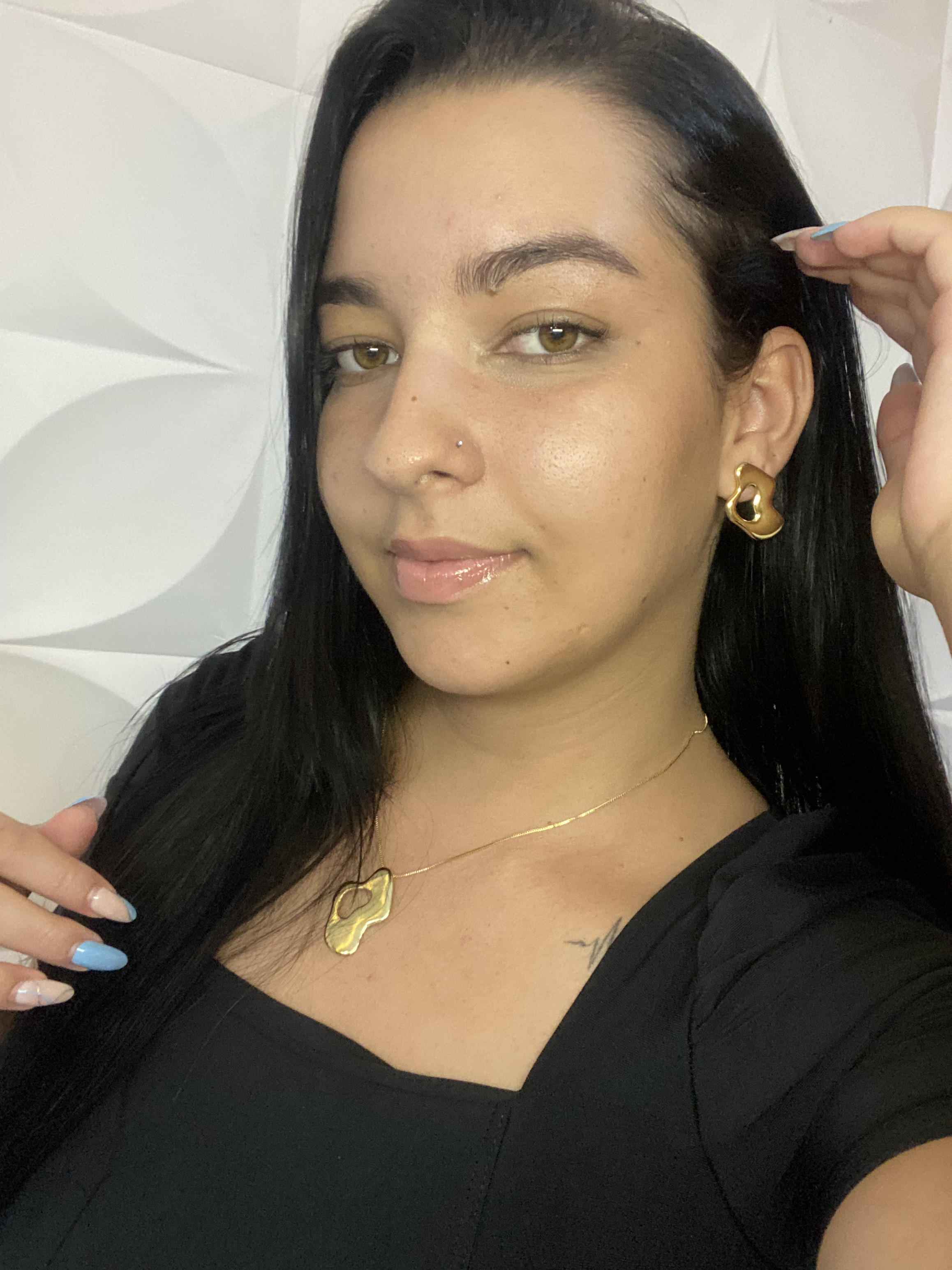 Colar Fluxo Dourado