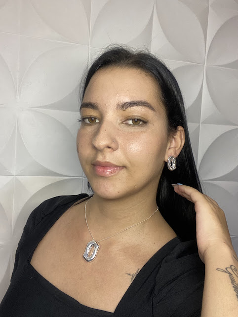 Brinco Círculo Sagrado Prateado