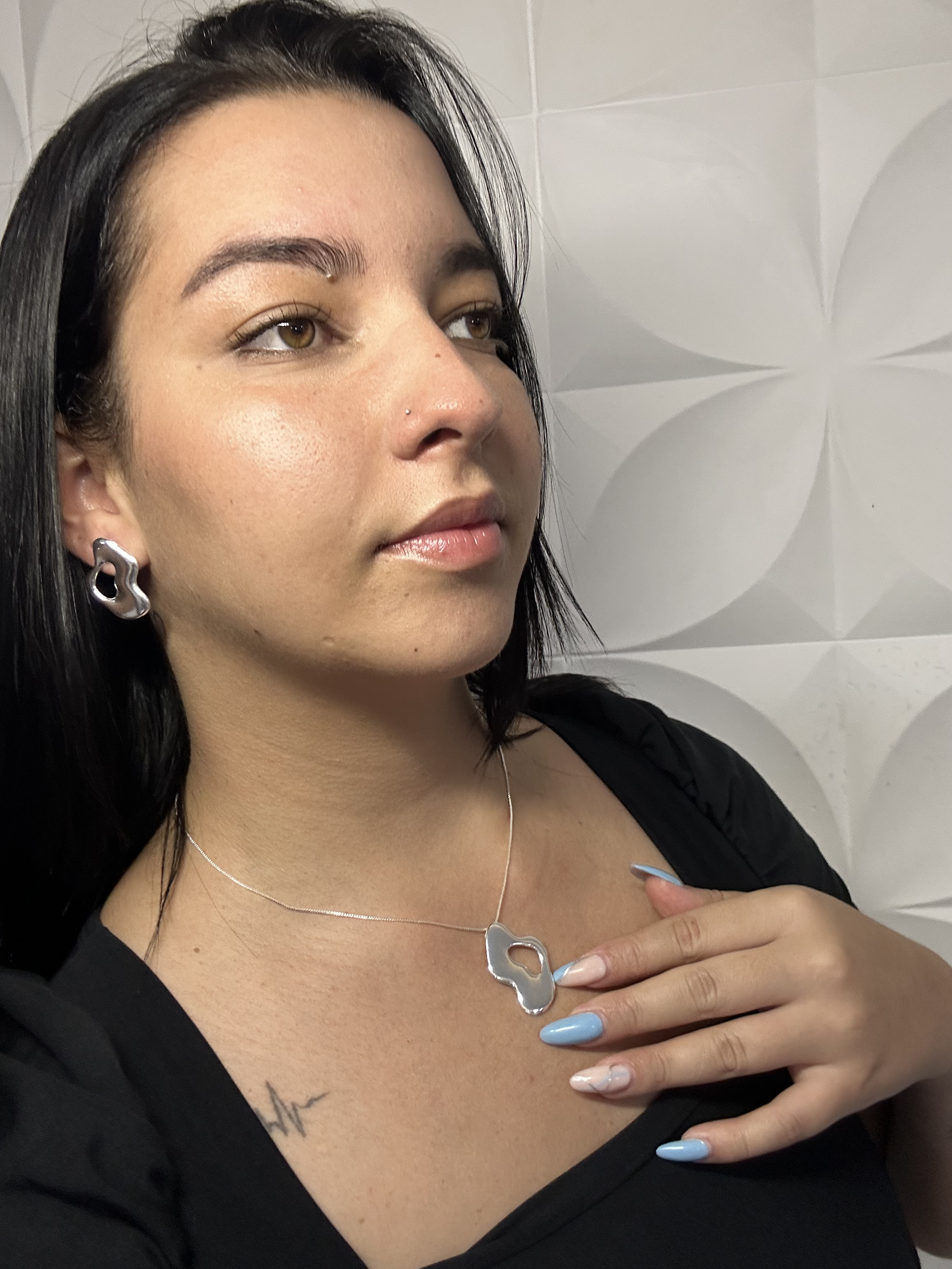 Colar Fluxo Prateado