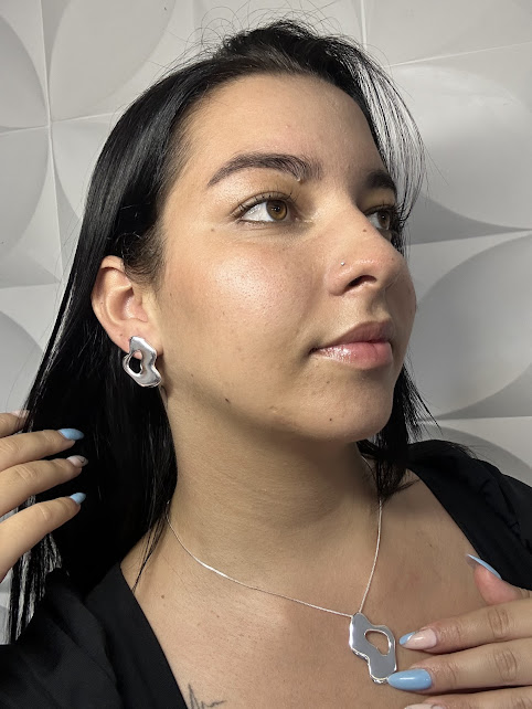 Brinco Fluxo Prateado