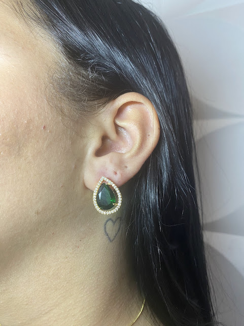 Brinco Aura de Luz Esmeralda