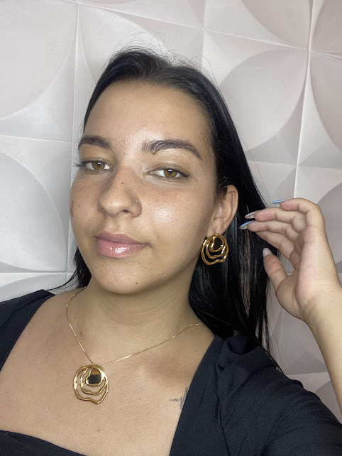 Colar Linha do Tempo Dourado
