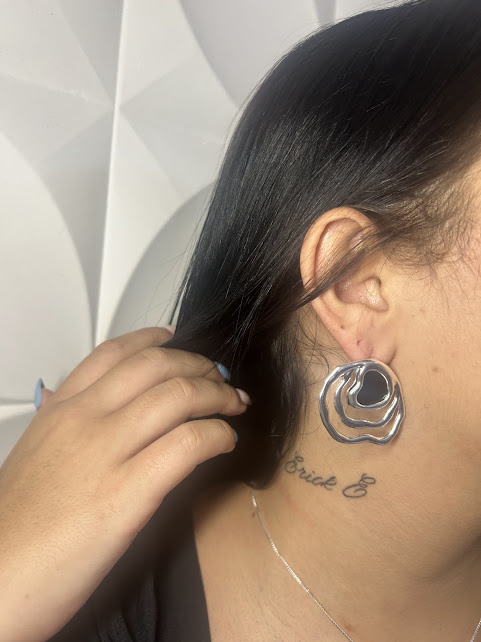 Brinco Linha do Tempo Prateado