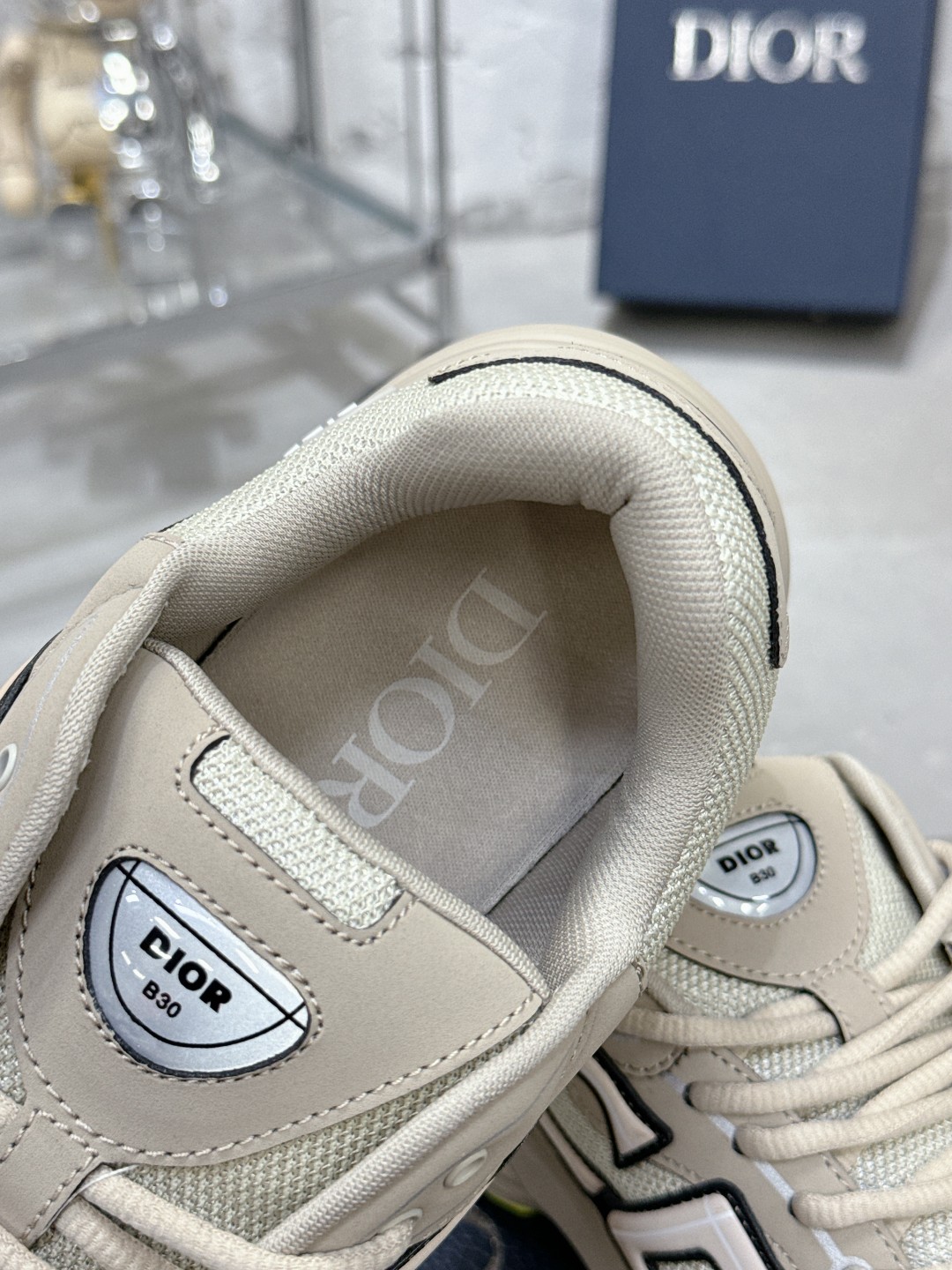 B30 sneakers