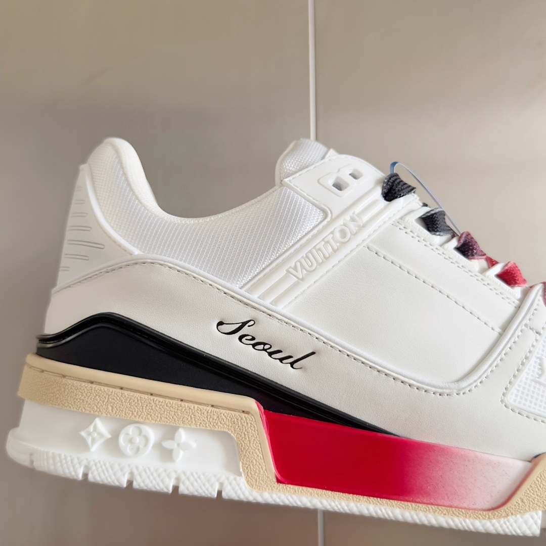 LV Trainer Sneaker