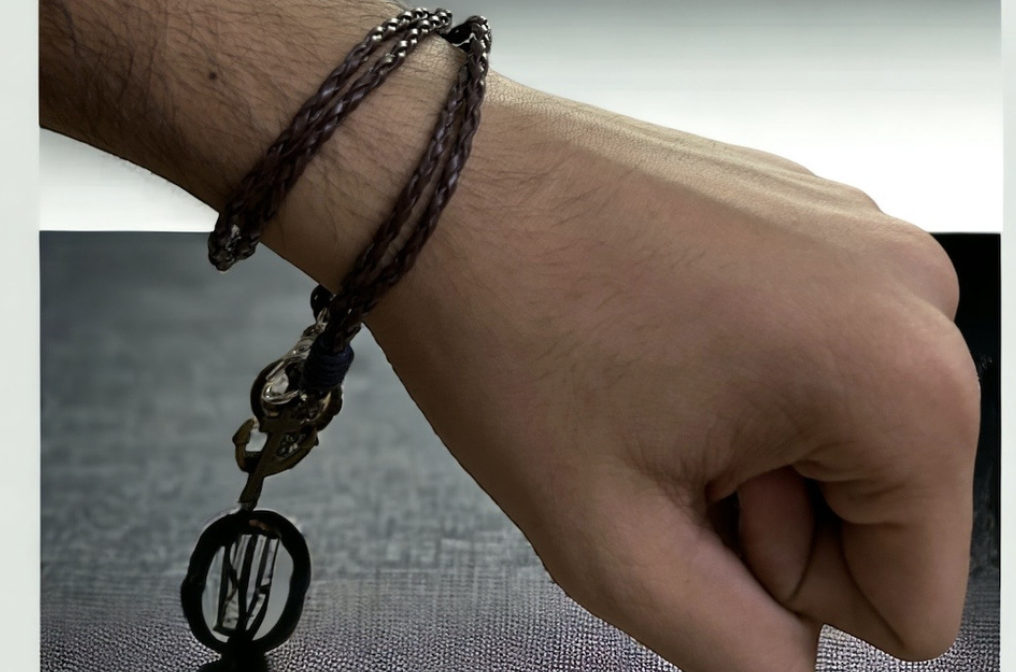 Sleek String Leather Bracelet (Brown)