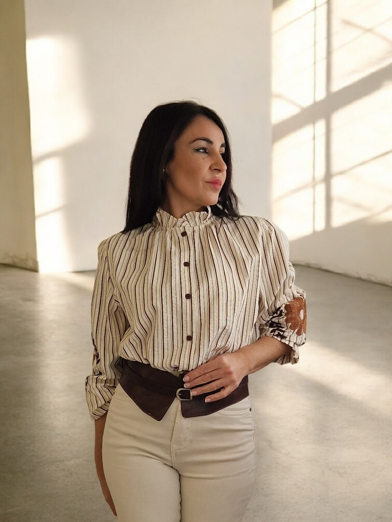 Camisa rayas manga bordada